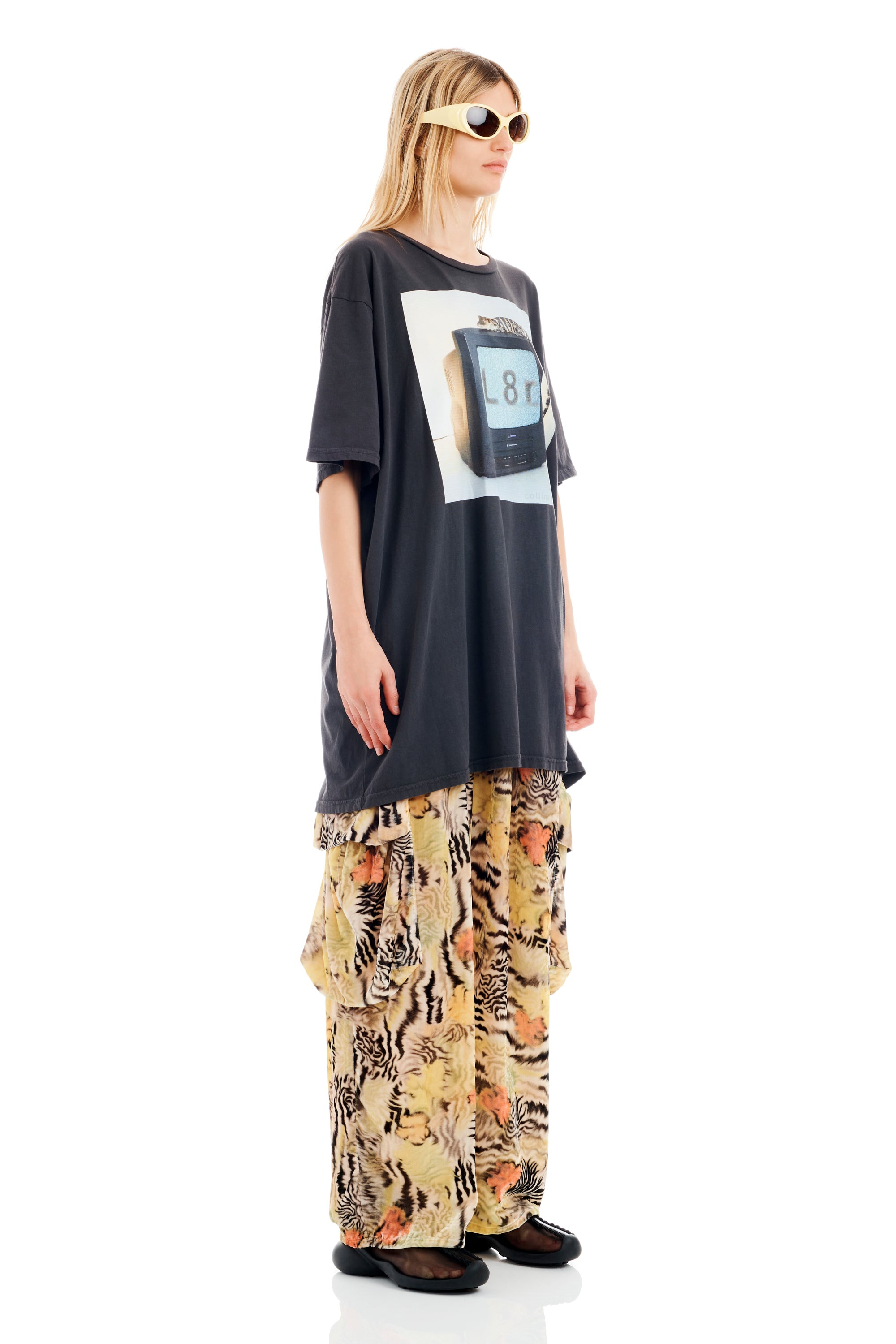 L8R GRAPHIC TEE - 3