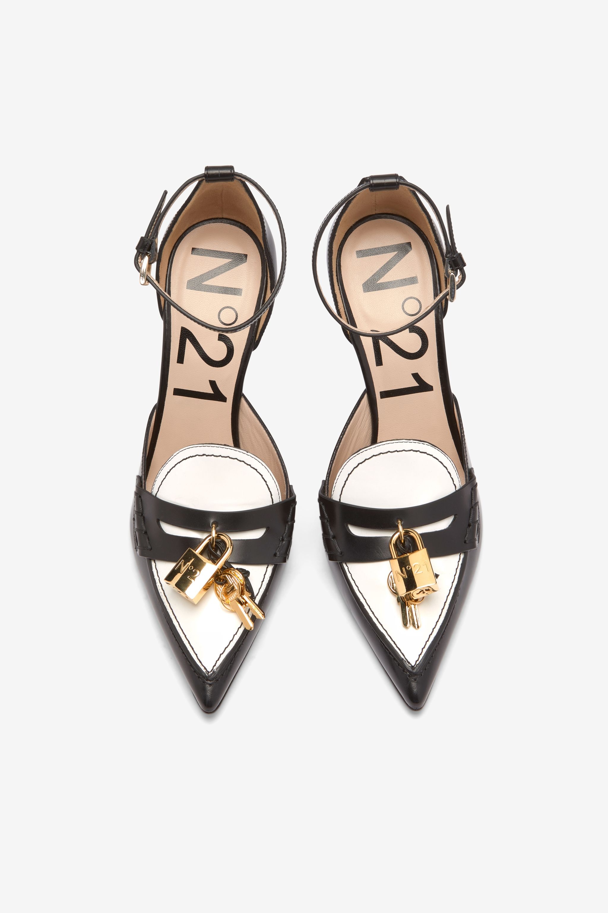 LOCK-EMBELLISHED PUMPS - 2