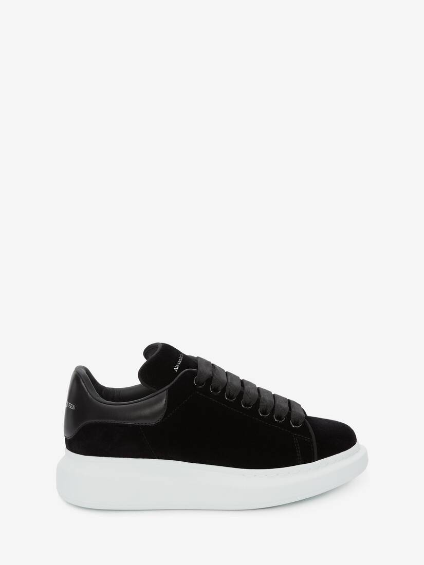 Oversized Sneaker in Black - 1