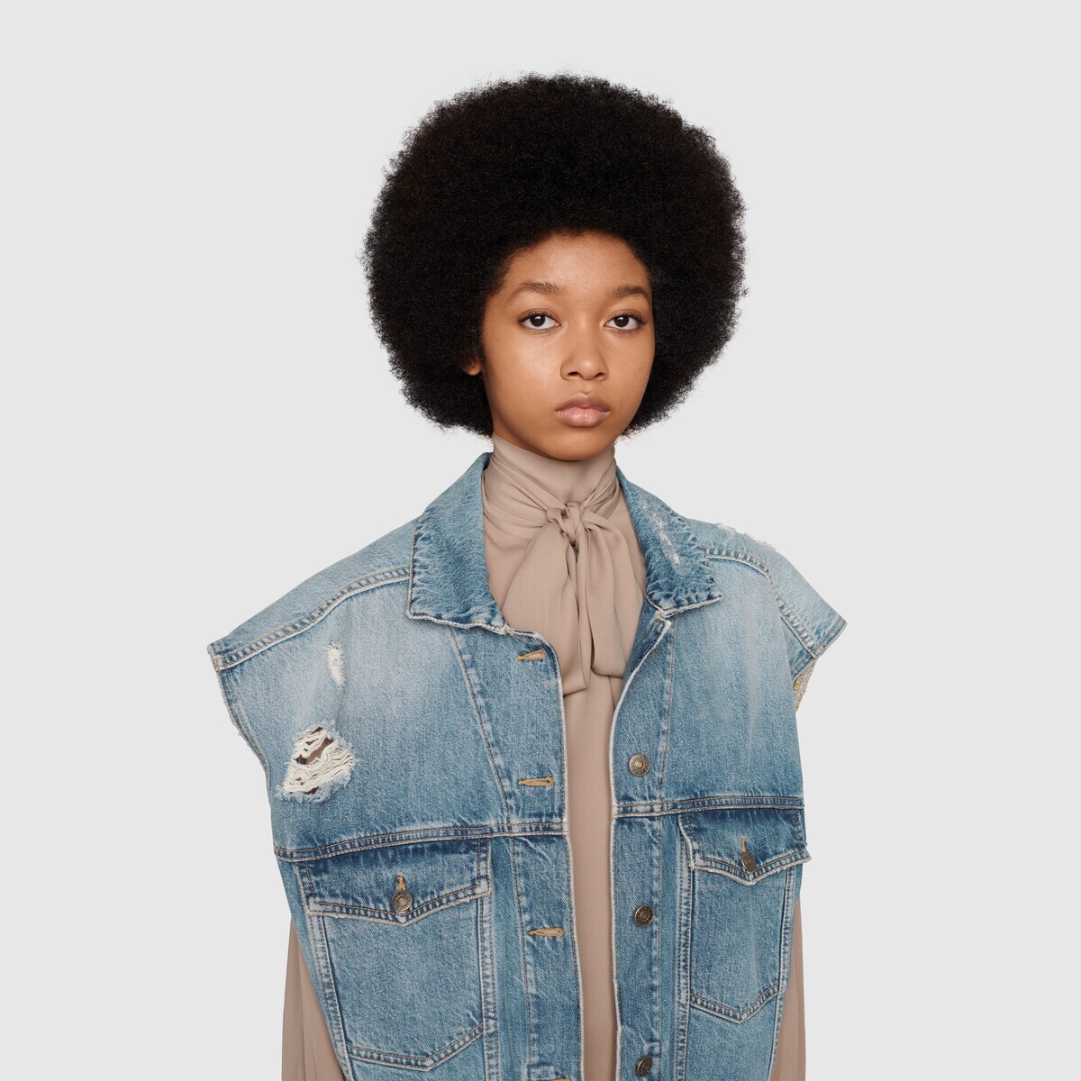 Gucci 100 sleeveless denim jacket - 9