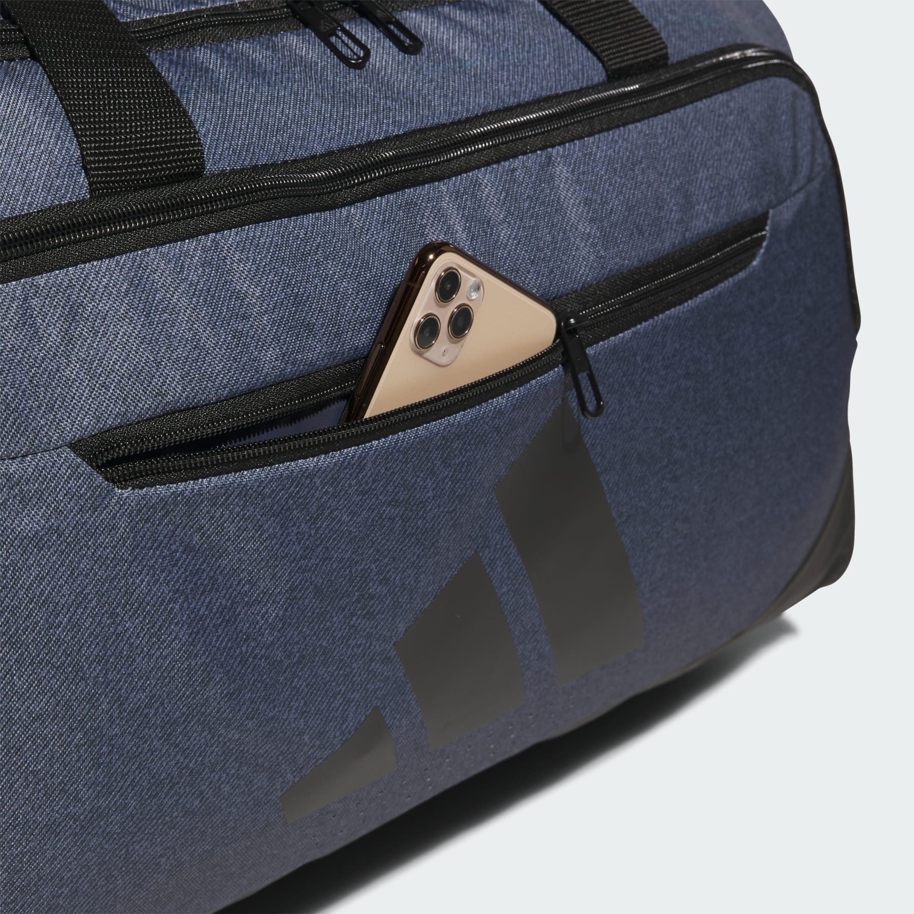 Defender 5 Medium Duffel Bag - 3