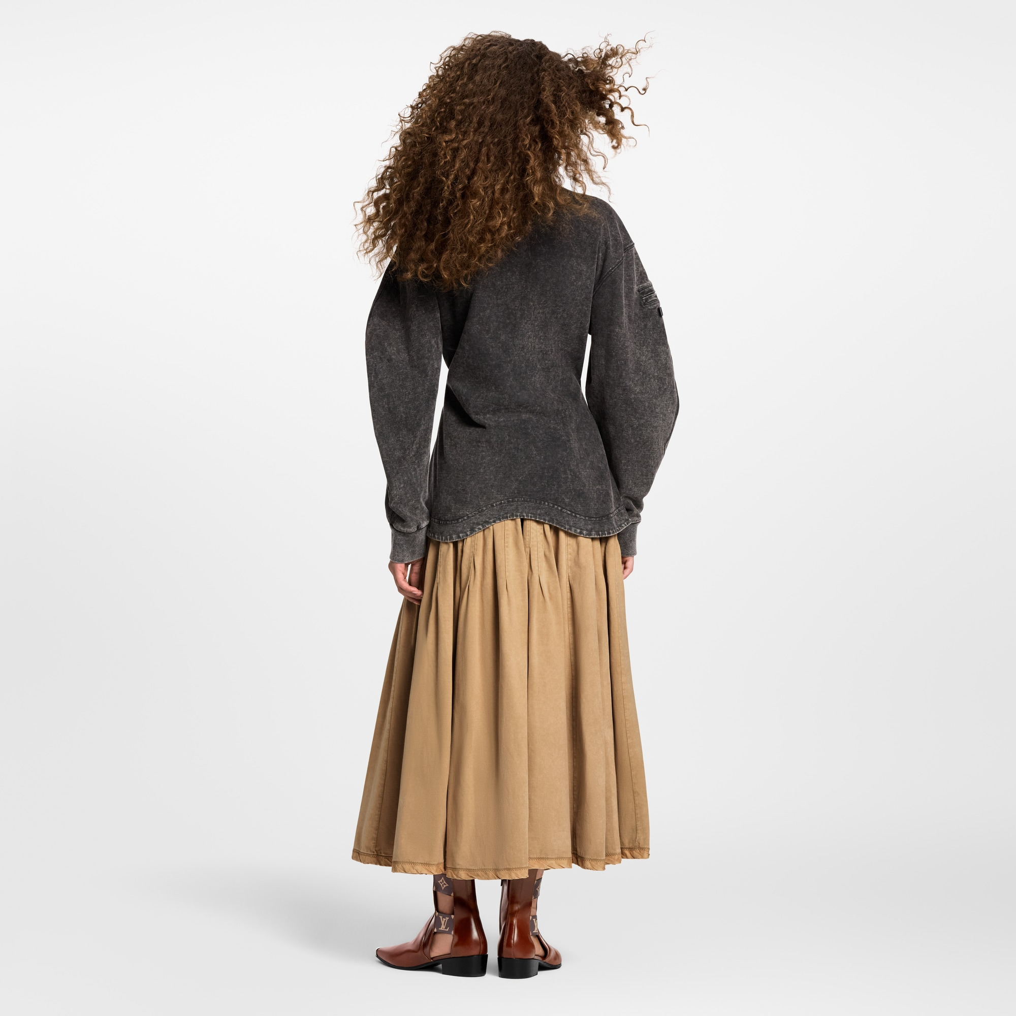 Curve Hem Sweater - 5