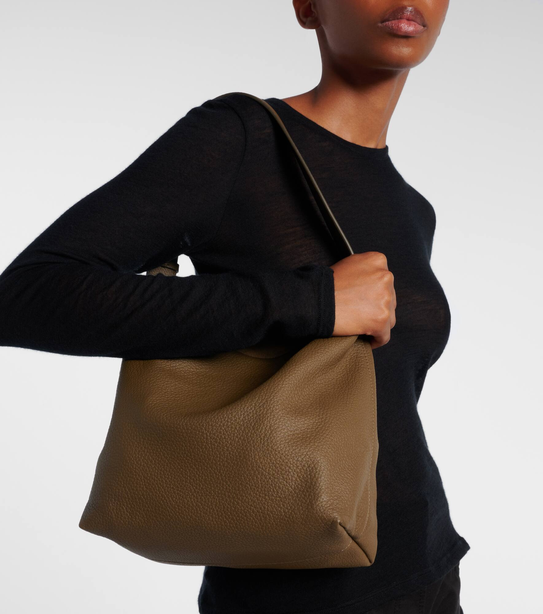 Isa leather shoulder bag - 7