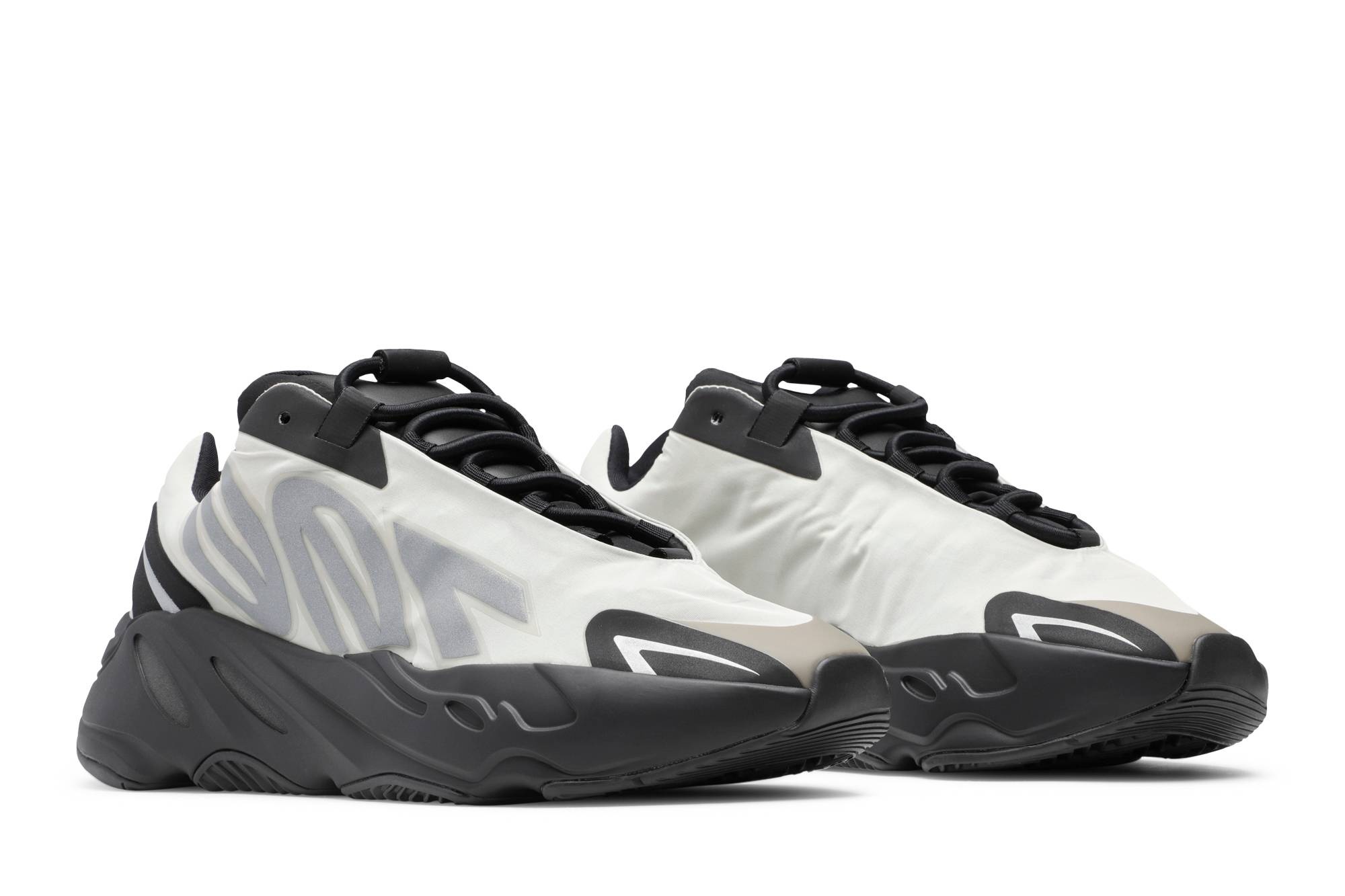 Yeezy Boost 700 MNVN 'Bone' - 8