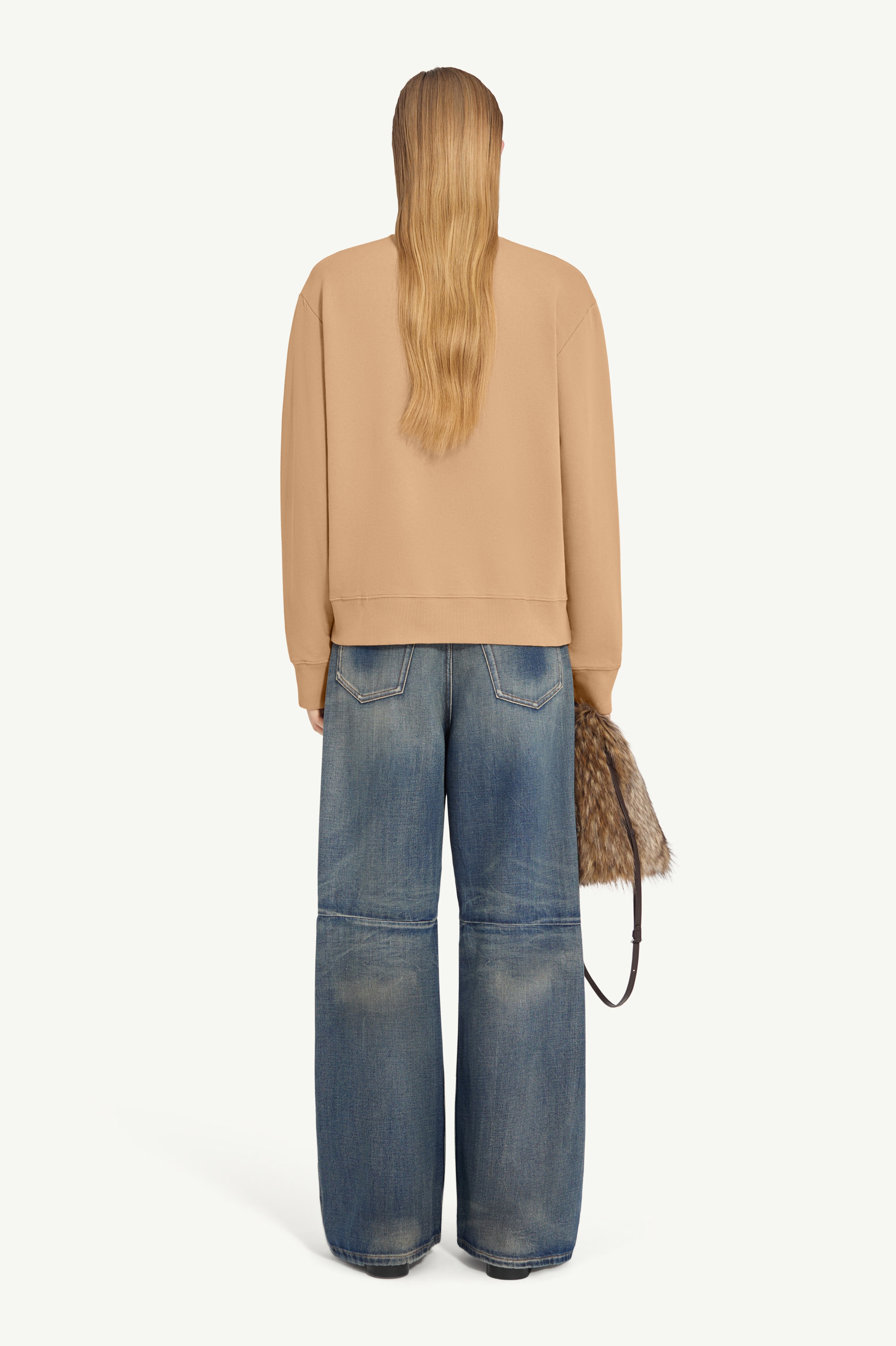 Sweatshirt - 4