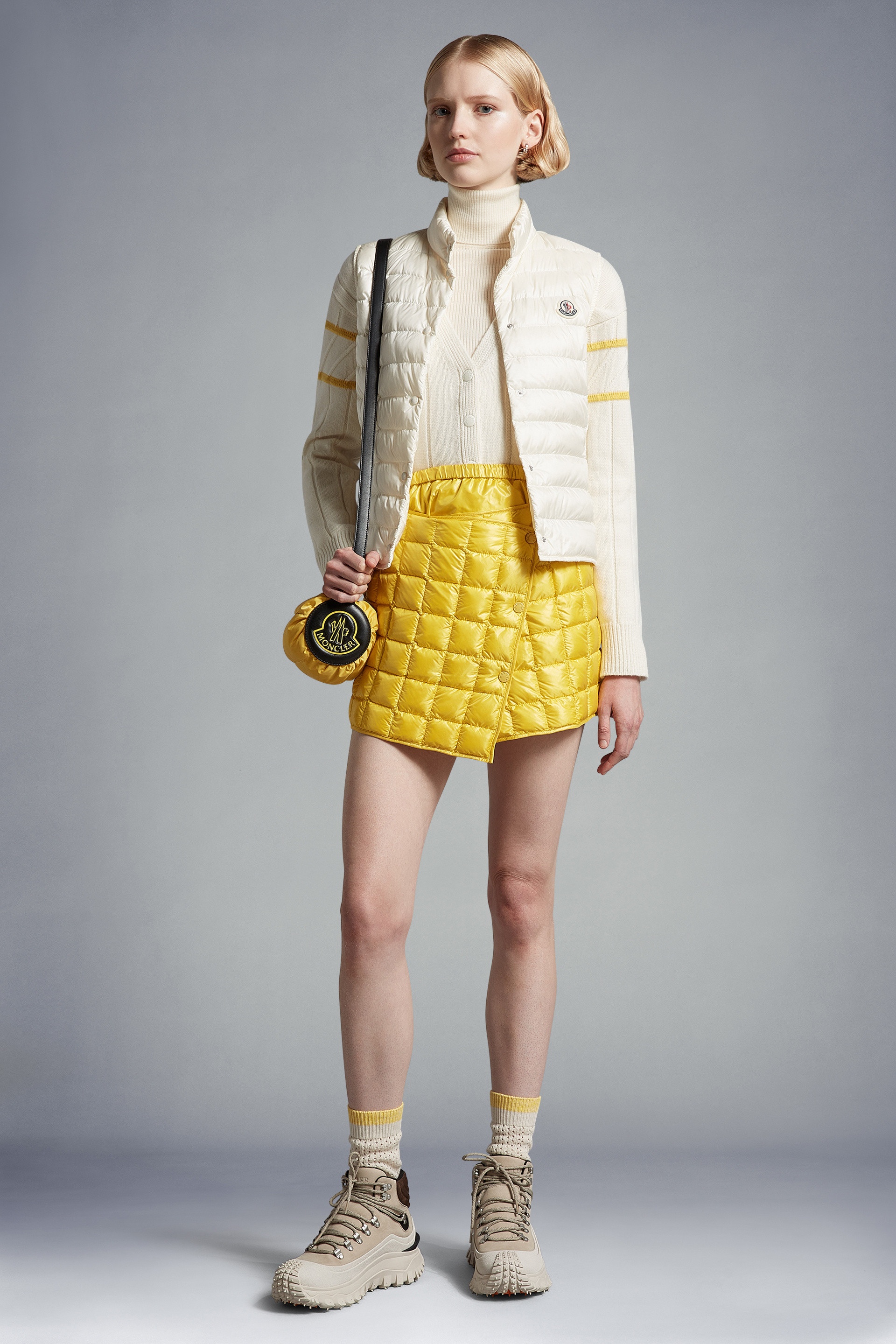スカート MONCLER SKIRT モンクレール MONCLER MONCLER スカート 2D00015 54AQE 中綿入り