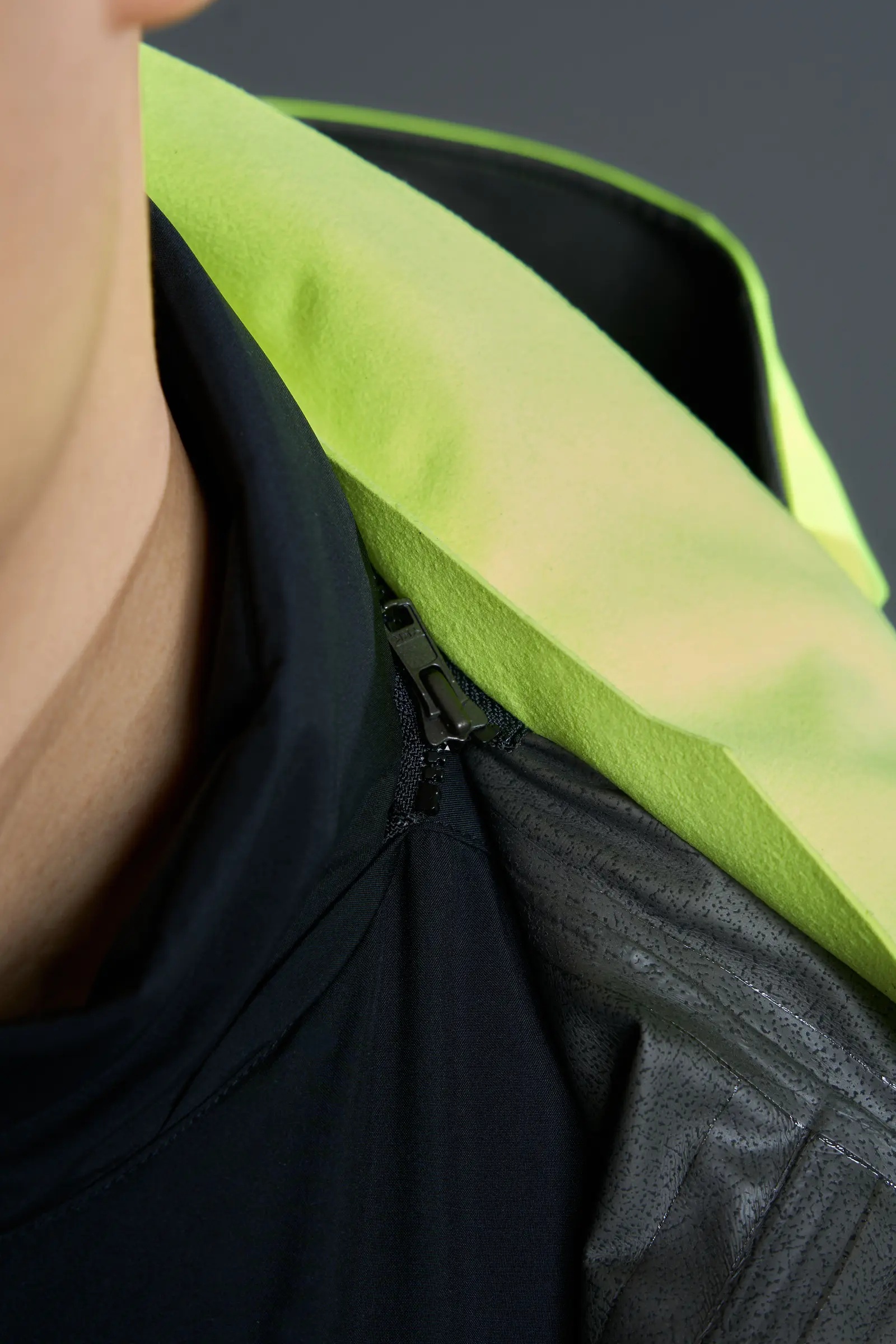 J1W-GTV 2.5L Gore-Tex Interops Jacket Hi-Vis Yellow - 49