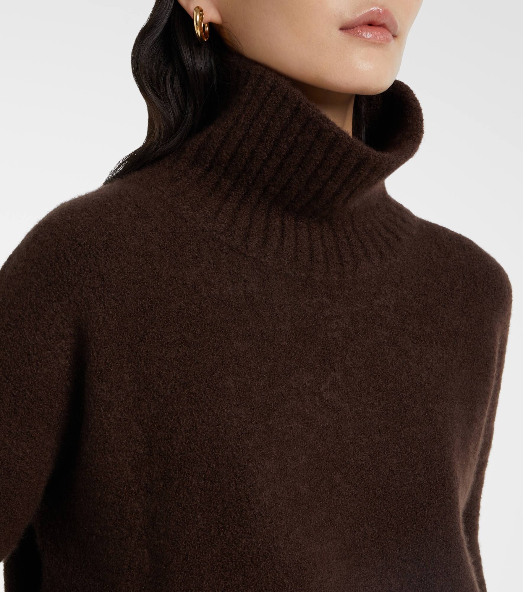 Elwinn cashmere-blend turtleneck sweater - 4