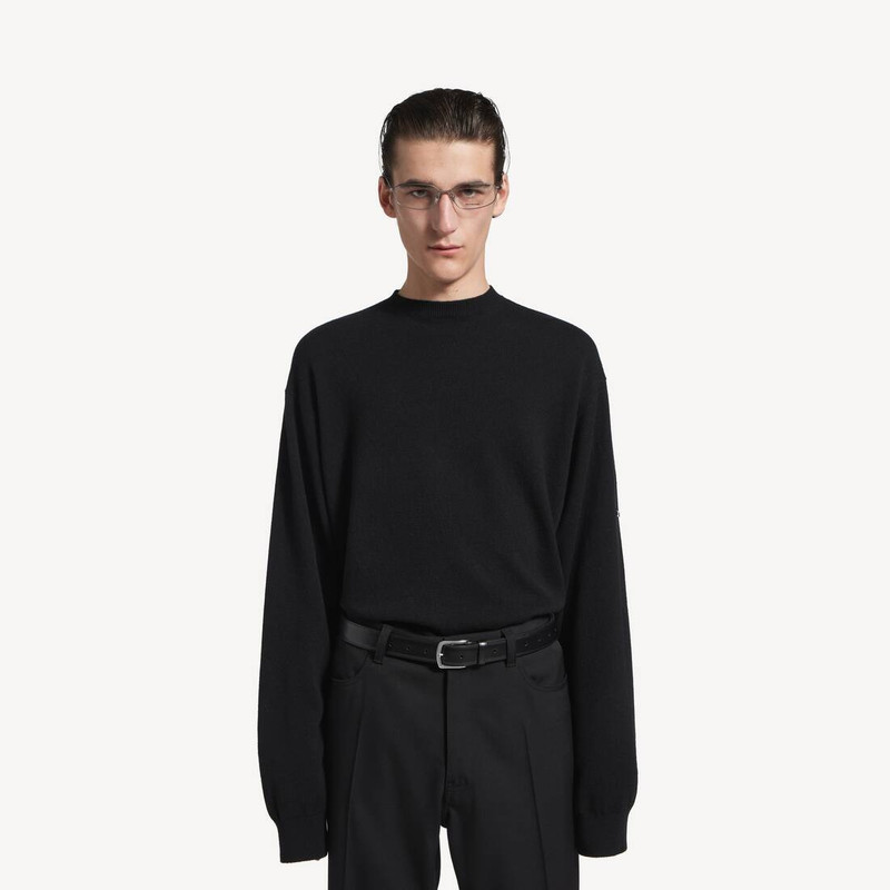Men's Crewneck Sweater in Black 5