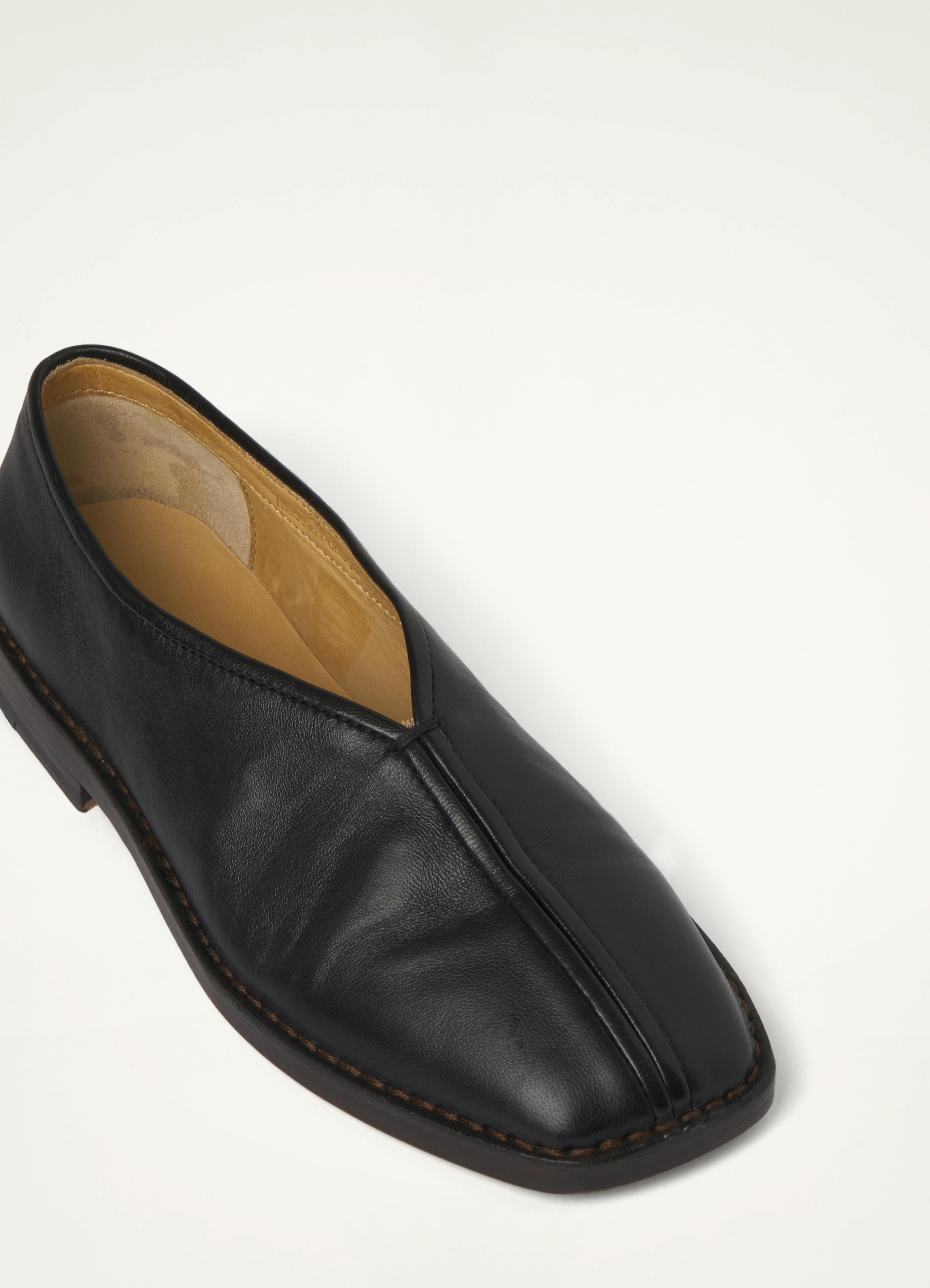 最新モデルが入荷♪ LEMAIRE black CHINESE PIPED - SLIPPERS loafers 