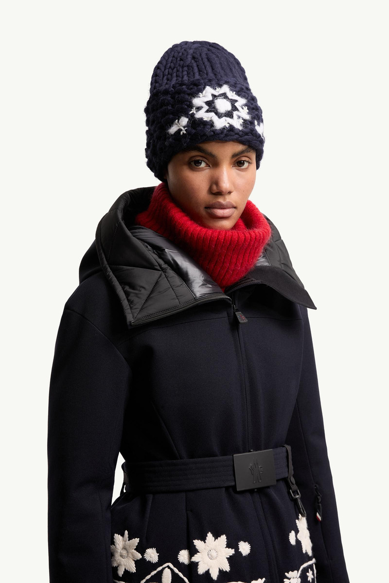 Moncler Grenoble Hand-Embroidered Floral Wool Blend Beanie outlook