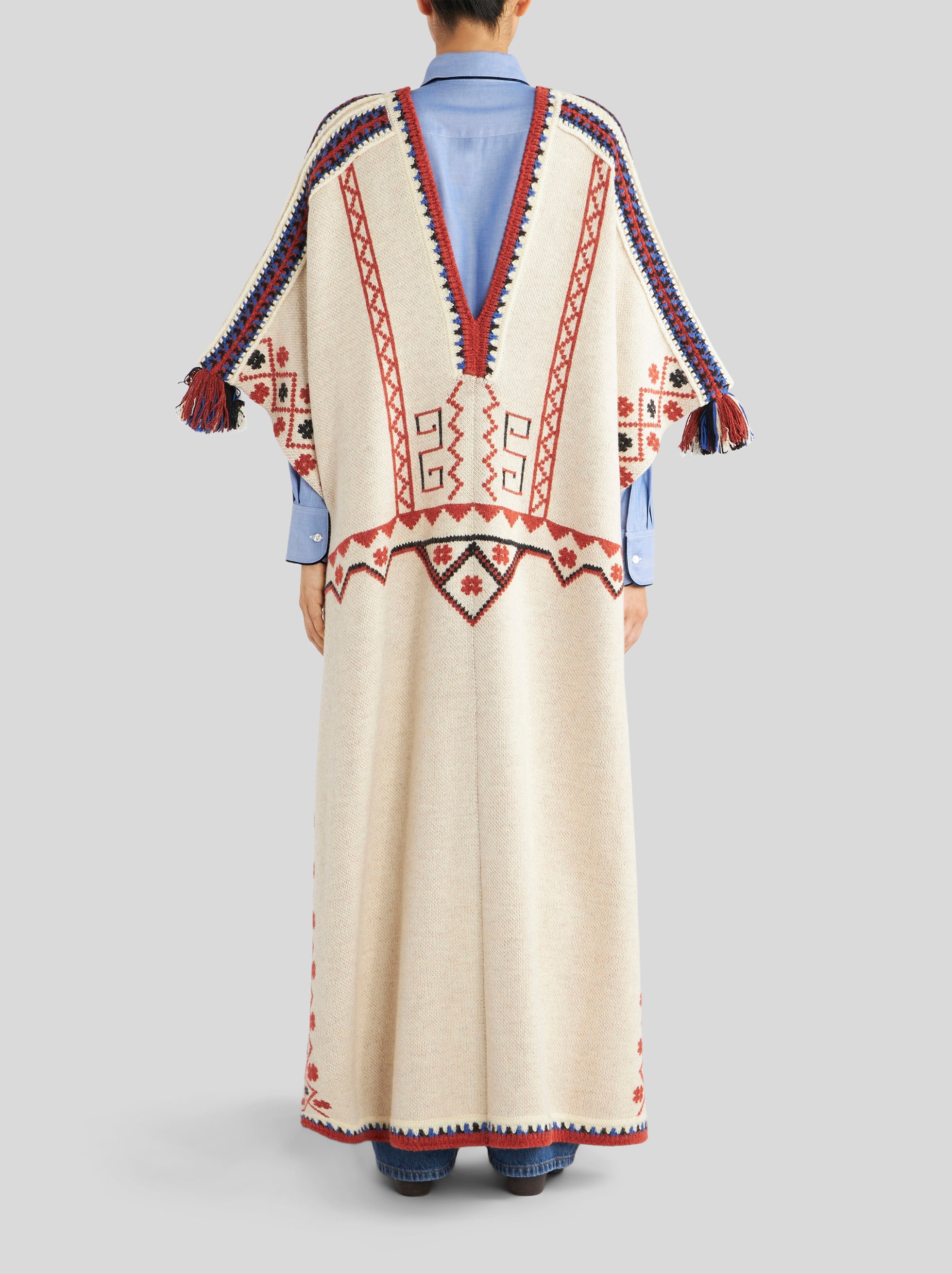 KNITTED PONCHO WITH GEOMETRIC PATTERN - 4