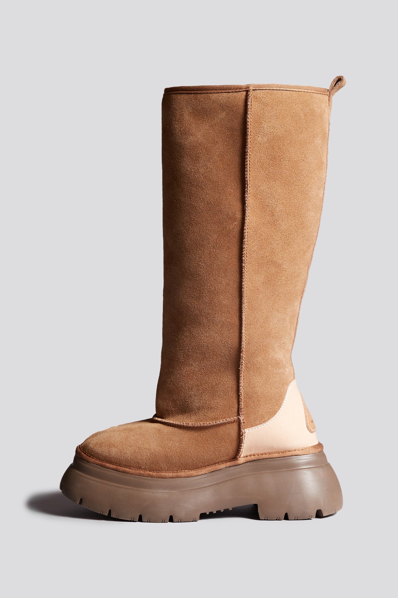 TALL CHUNKY SHEARLING BOOT - LIGHT BROWN -R13 - 4