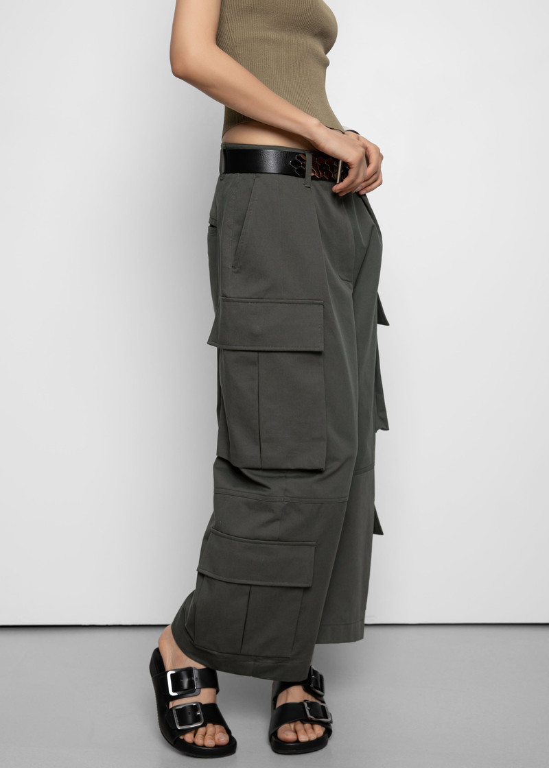 Villeron Cropped Cargo Pants - Dark Olive 7