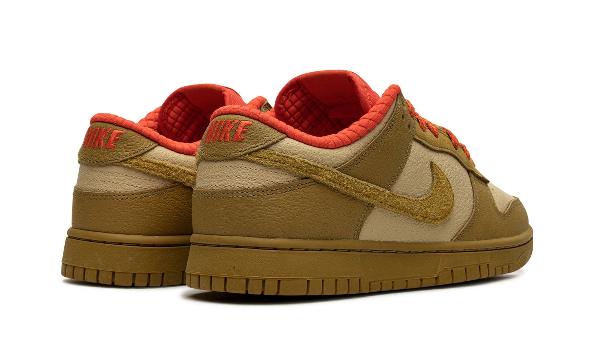 DUNK LOW WMNS "Bronzine Picante Red" - 3