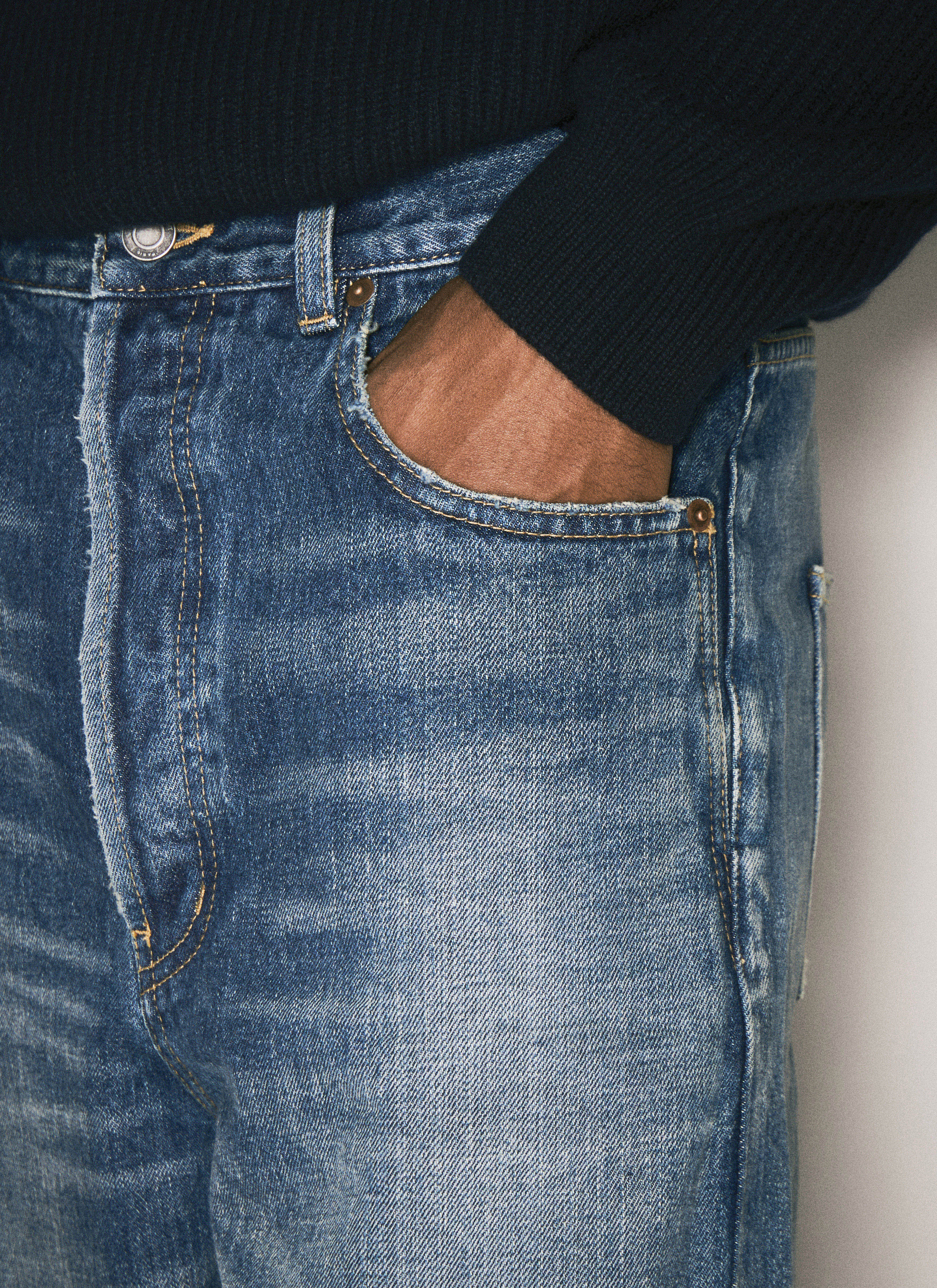 High-Rise Jeans - 4