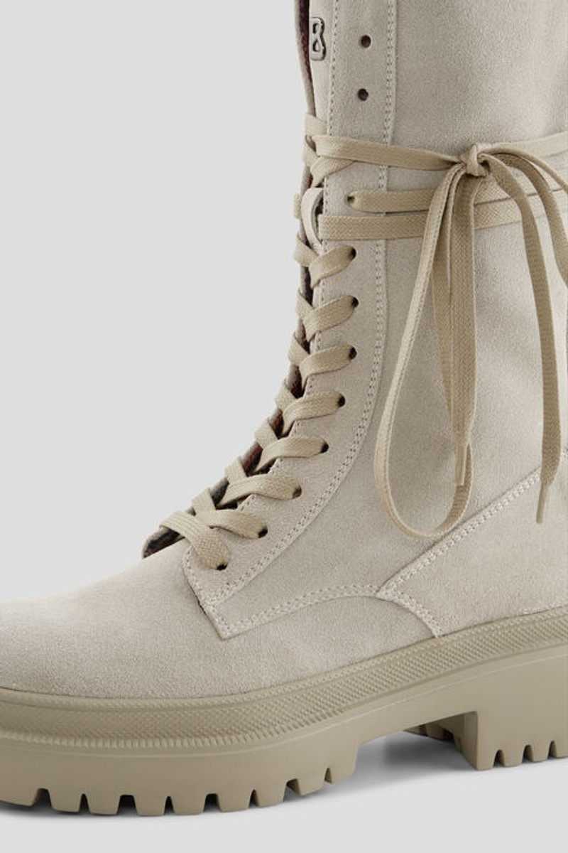 Chesa Alpina Boots in Sand 4