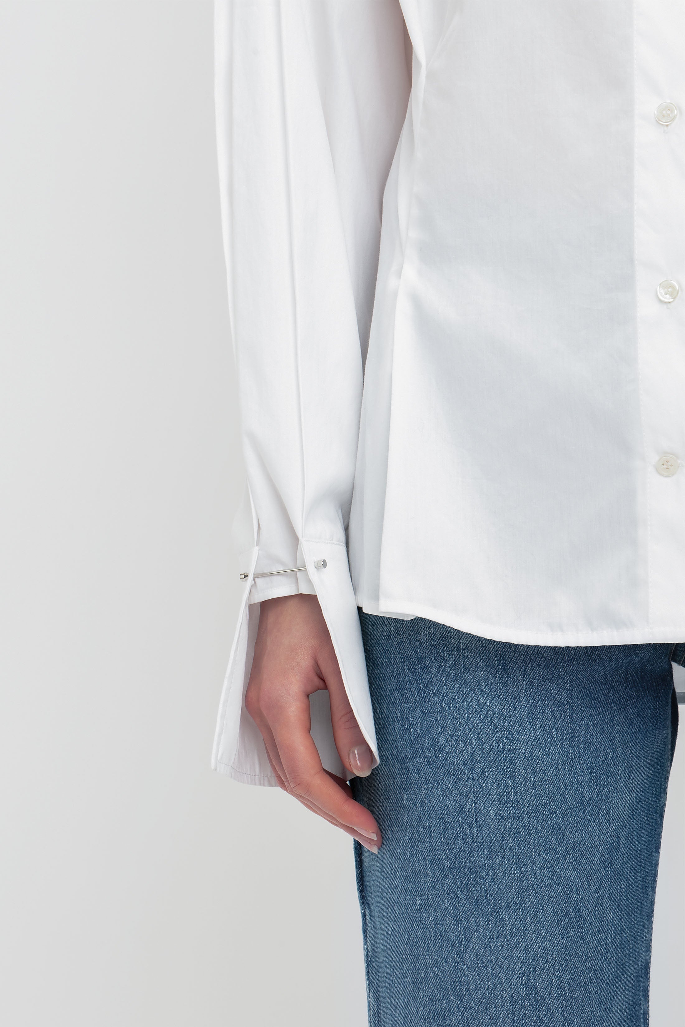 Pleat Detail Shirt In White - 6