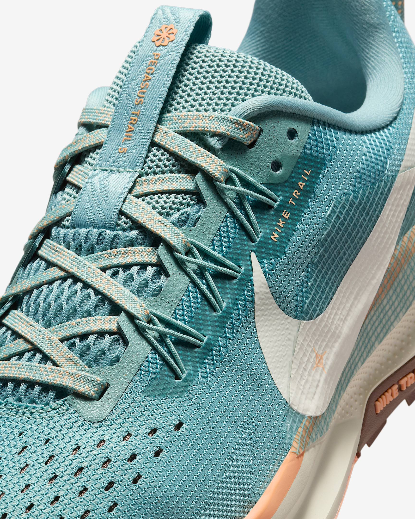 Nike Pegasus Trail 5 Women's Trail Running Shoes - 7