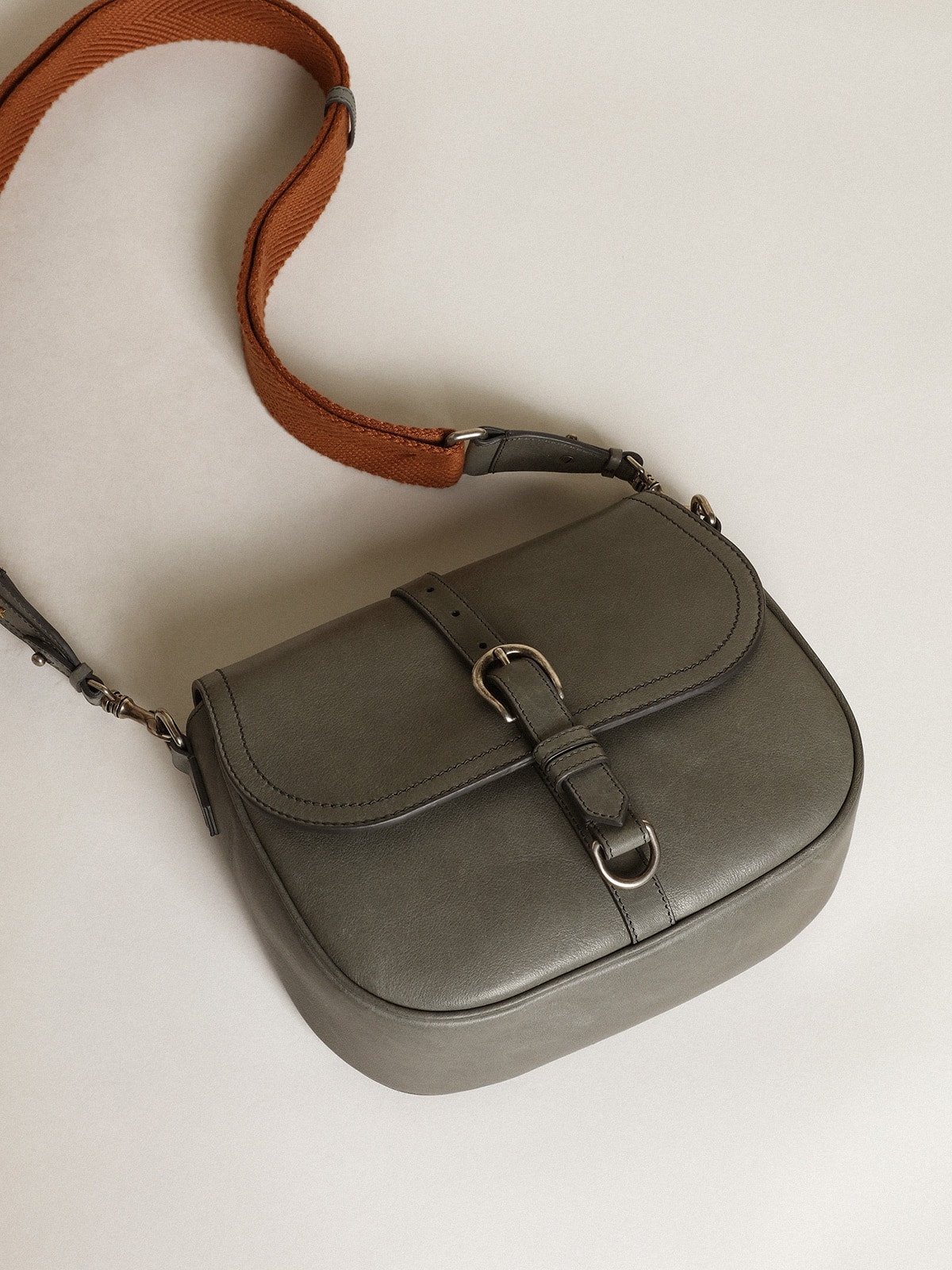 Women's Francis Bag medium in stone gray leather - 4