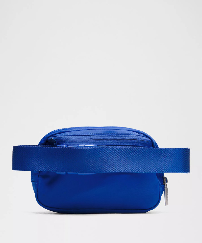 Everywhere Belt Bag with Long Strap 1L 3