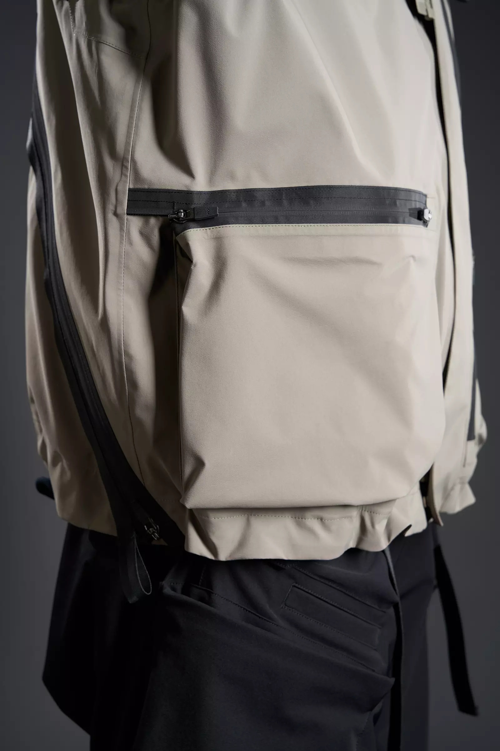 J115-GT-EX 3L Gore-Tex Pro Interops Jacket ALPHA GREEN / SILVER - 34