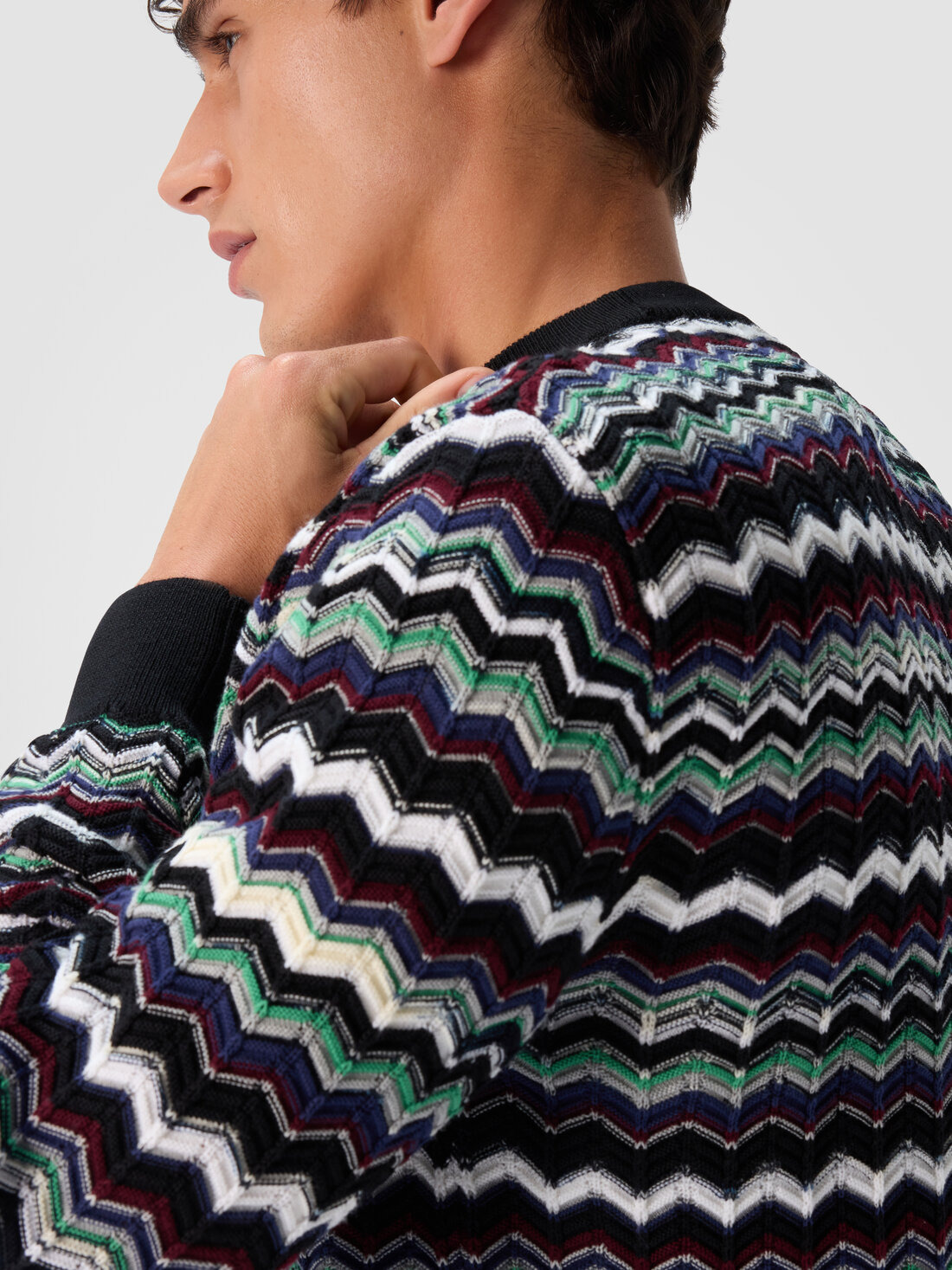 Crew neck sweater with zigzag pattern - 5