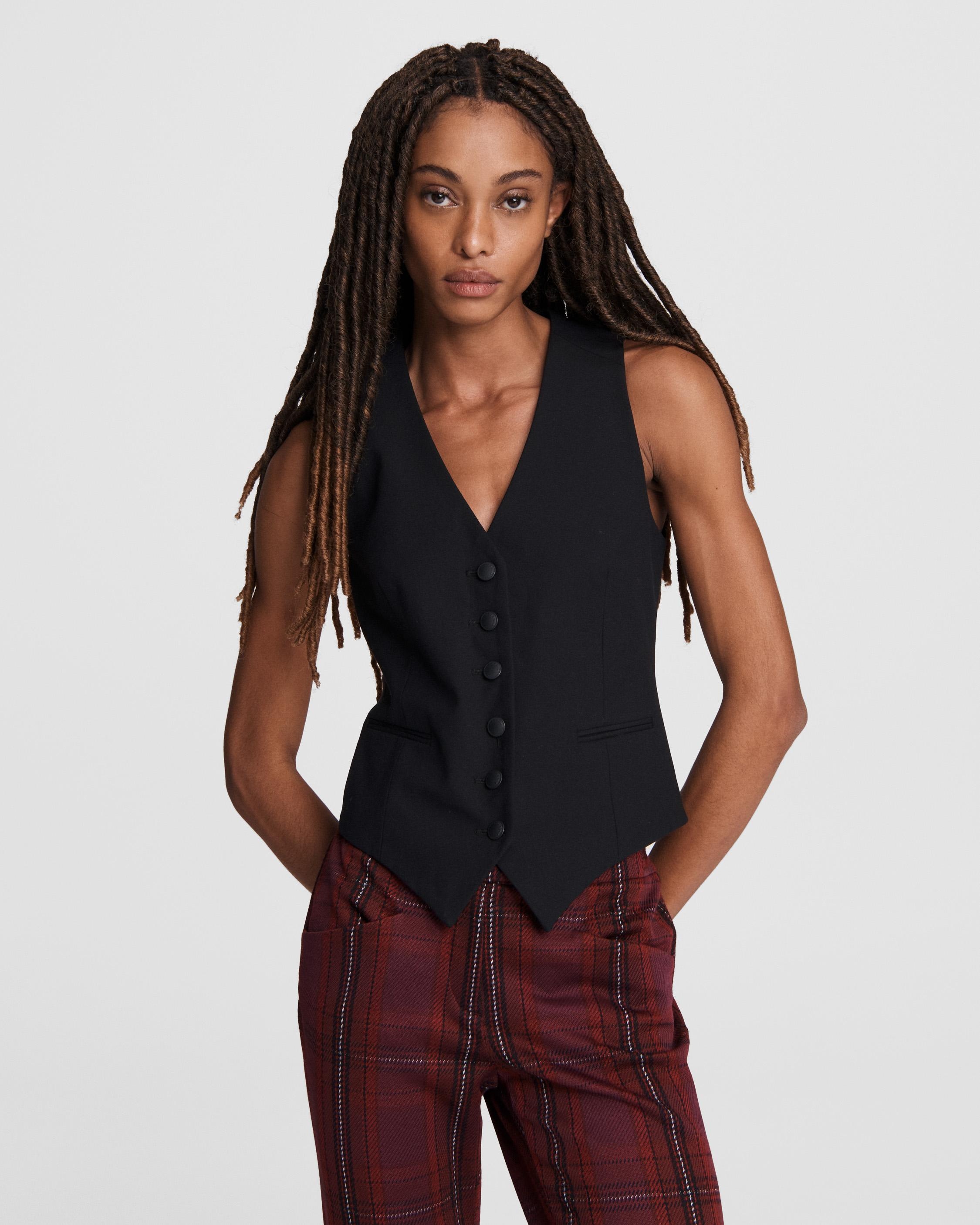 Vanessa Cotton Vest
Slim Fit Vest - 2