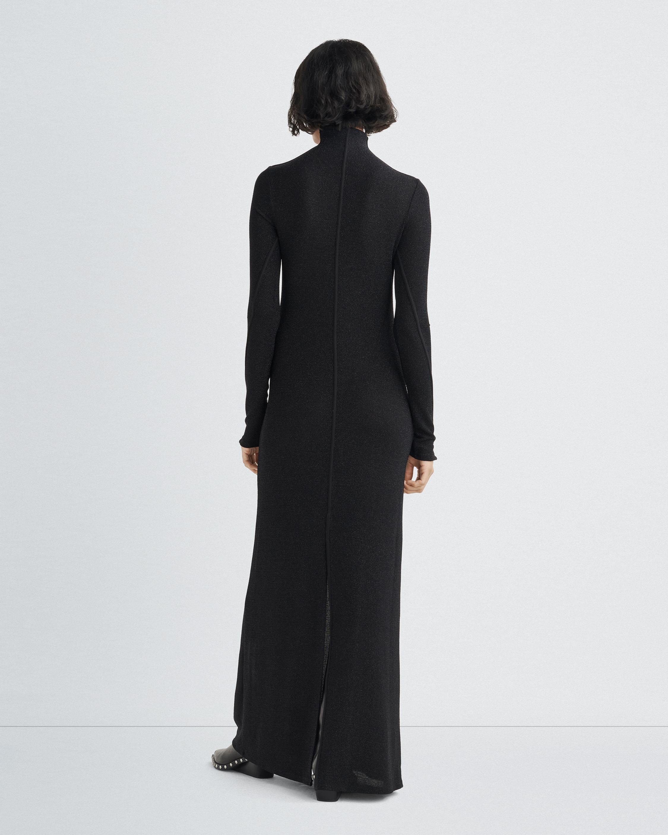 Lilith Metallic Turtleneck Dress
Maxi - 5