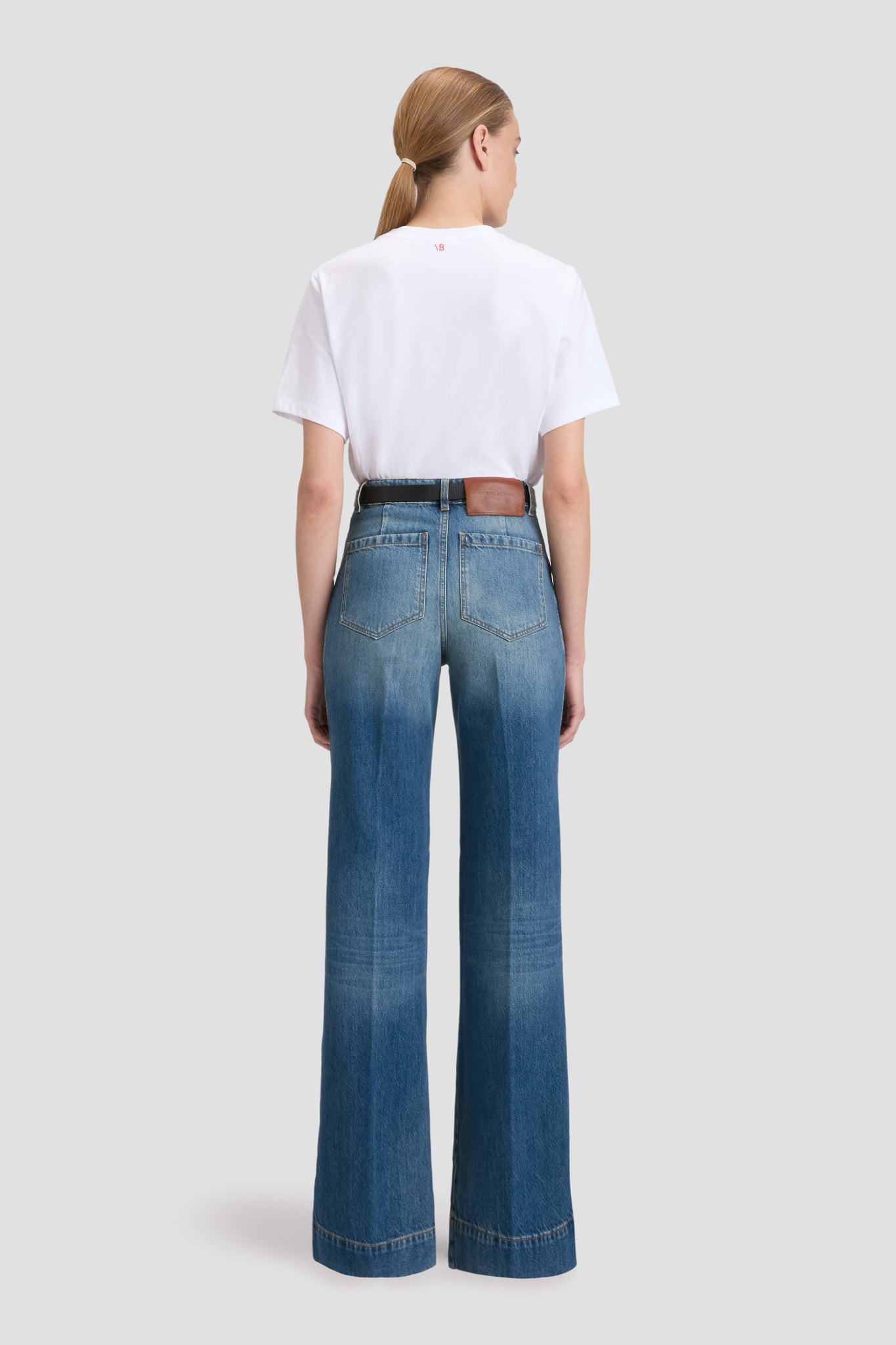 Slogan Tee In White Netflix Made Me Do It - 5