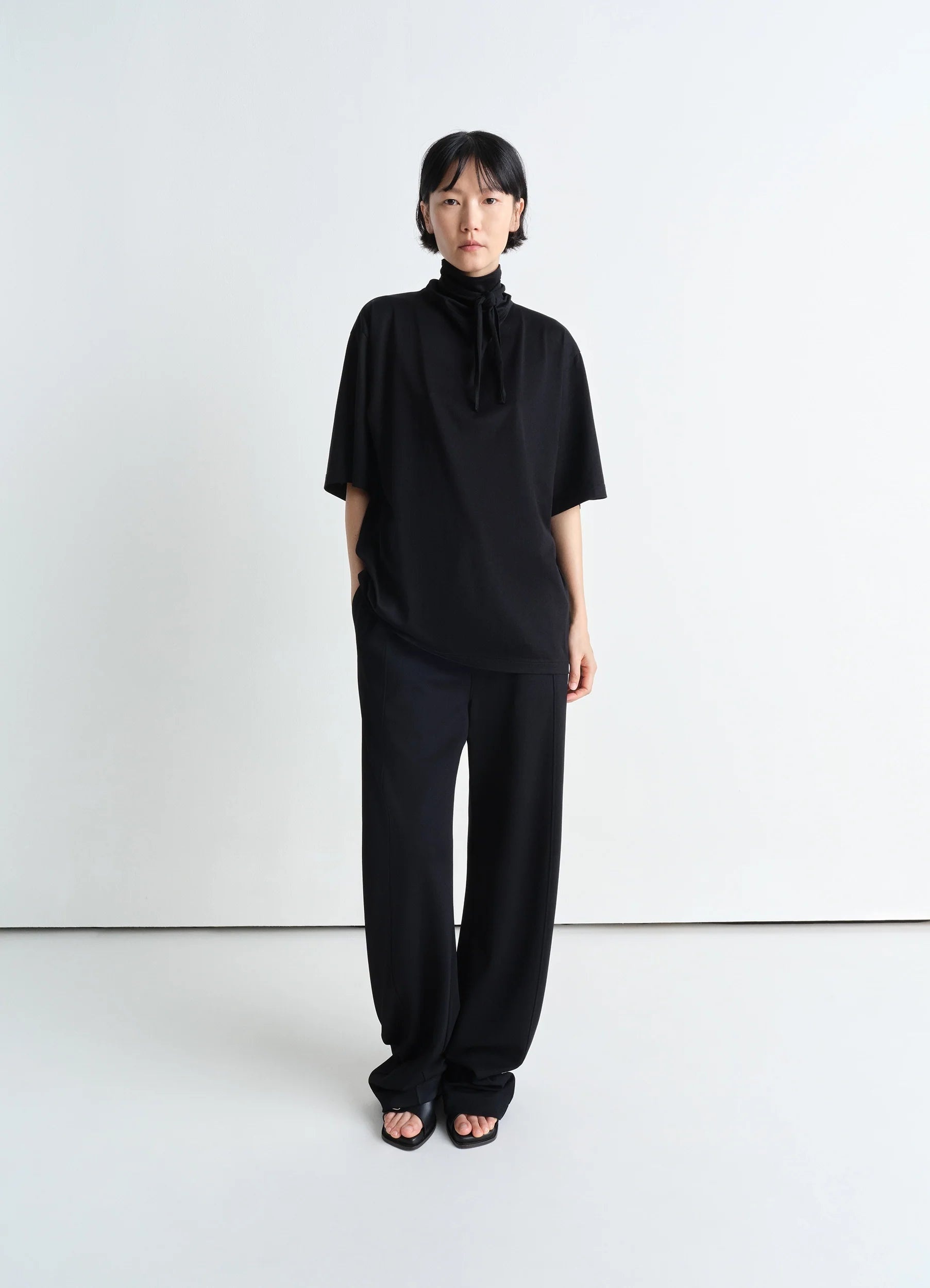 【Lemaire】 Foulard tie-neckコットンジャージTシャツ Lemaire FOULARD T-SHIRT | REVERSIBLE