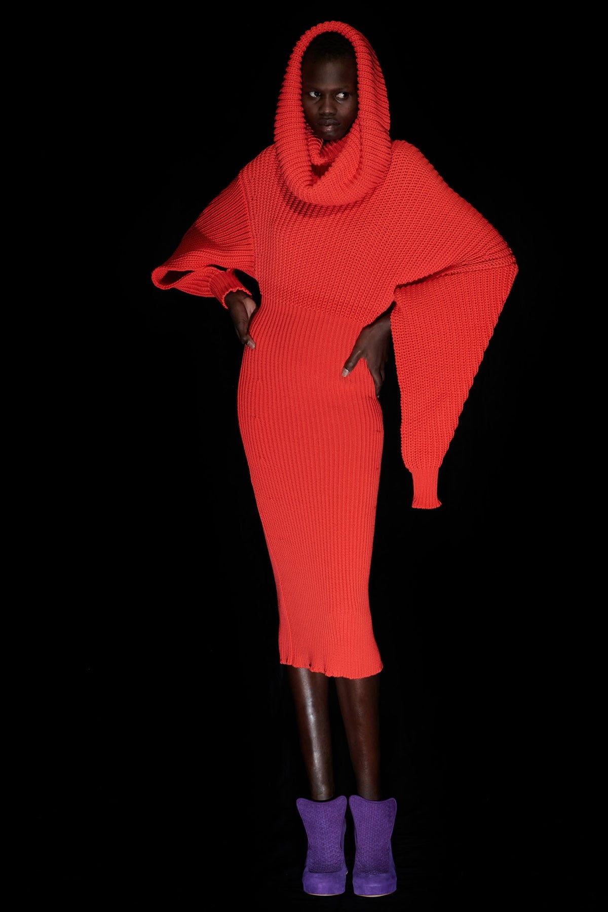 KNIT MAXI SNOOD DRESS WITH SLEEVE OPENING RED - 8