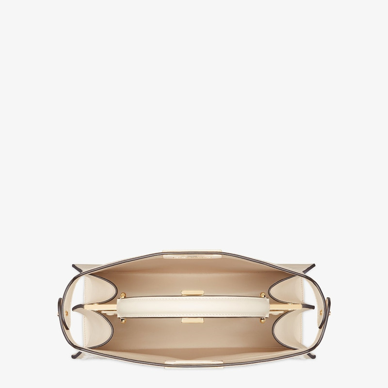 FENDI Peekaboo ISeeU Medium outlook
