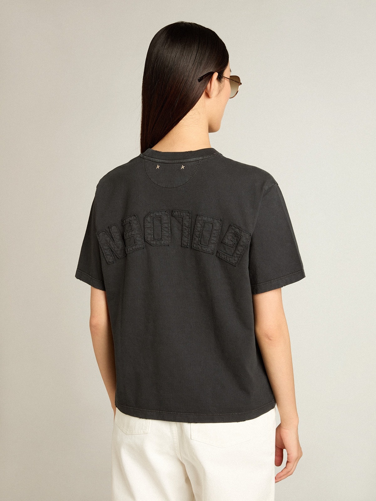 T-shirt in washed black with reverse logo on the back - Boxy fit - 4