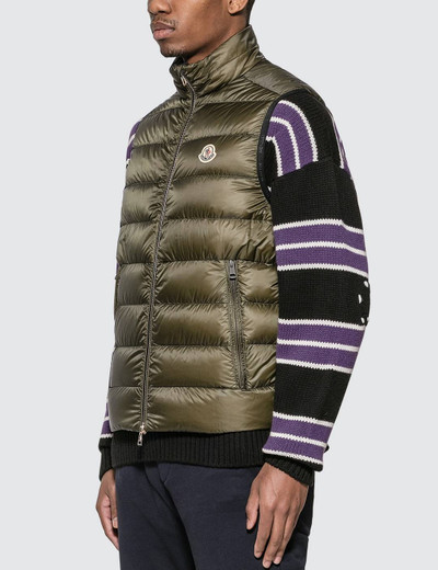 Moncler Vest outlook