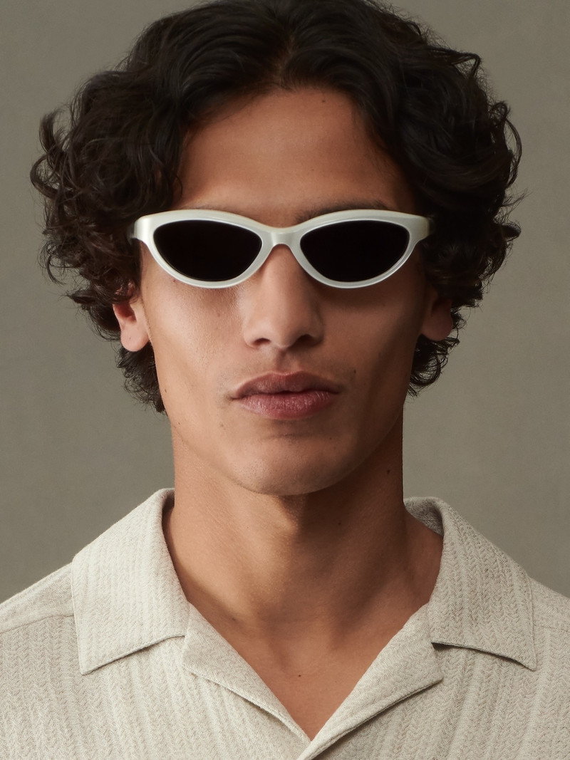 JACQUEMUS The Curvo sunglasses outlook