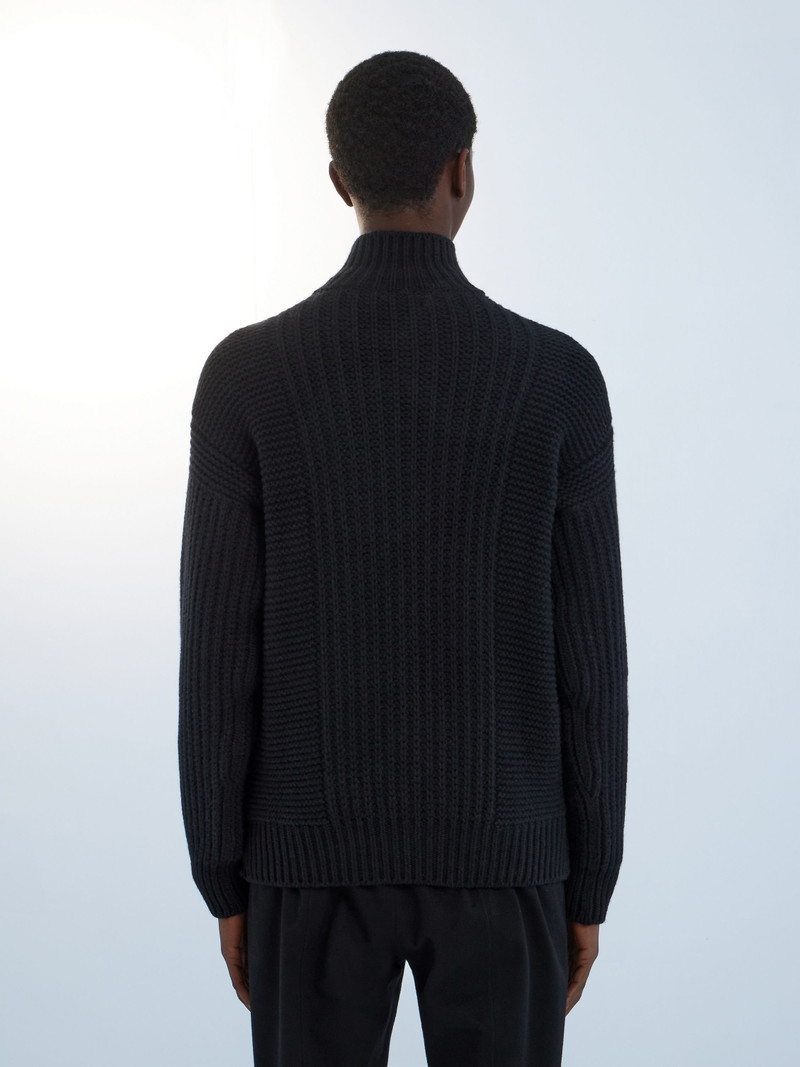 BLACK OASI CASHMERE HIGH NECK 3