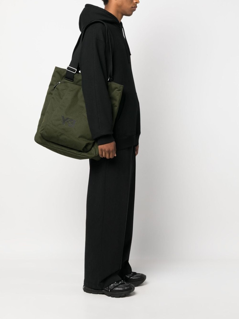 Y-3 zip-pocket tote bag outlook