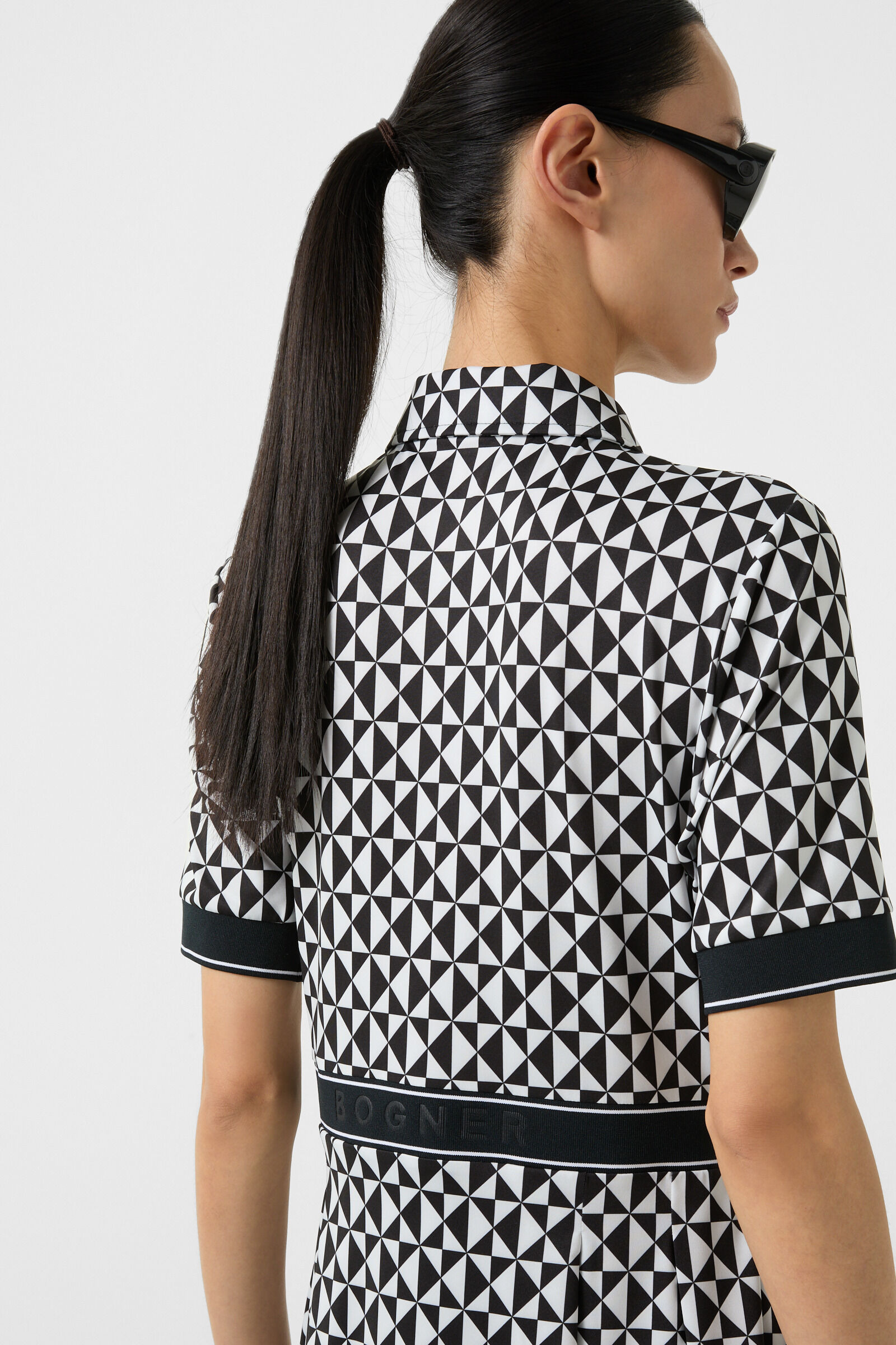 Linny functional polo dress in Black/white - 6