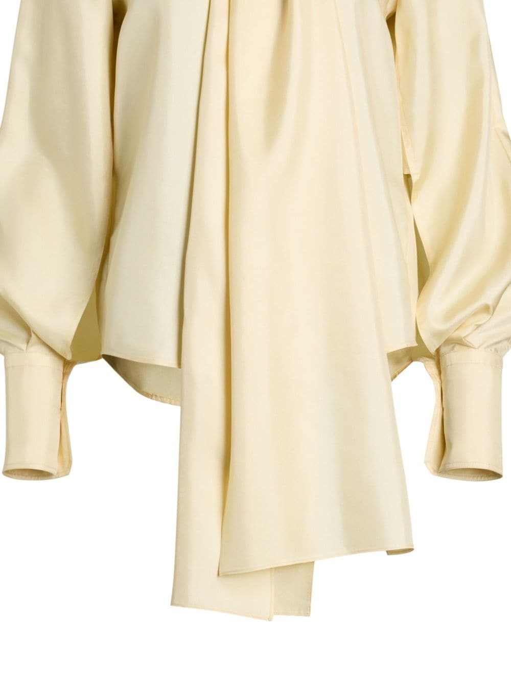 Lavalli�re blouse - 3