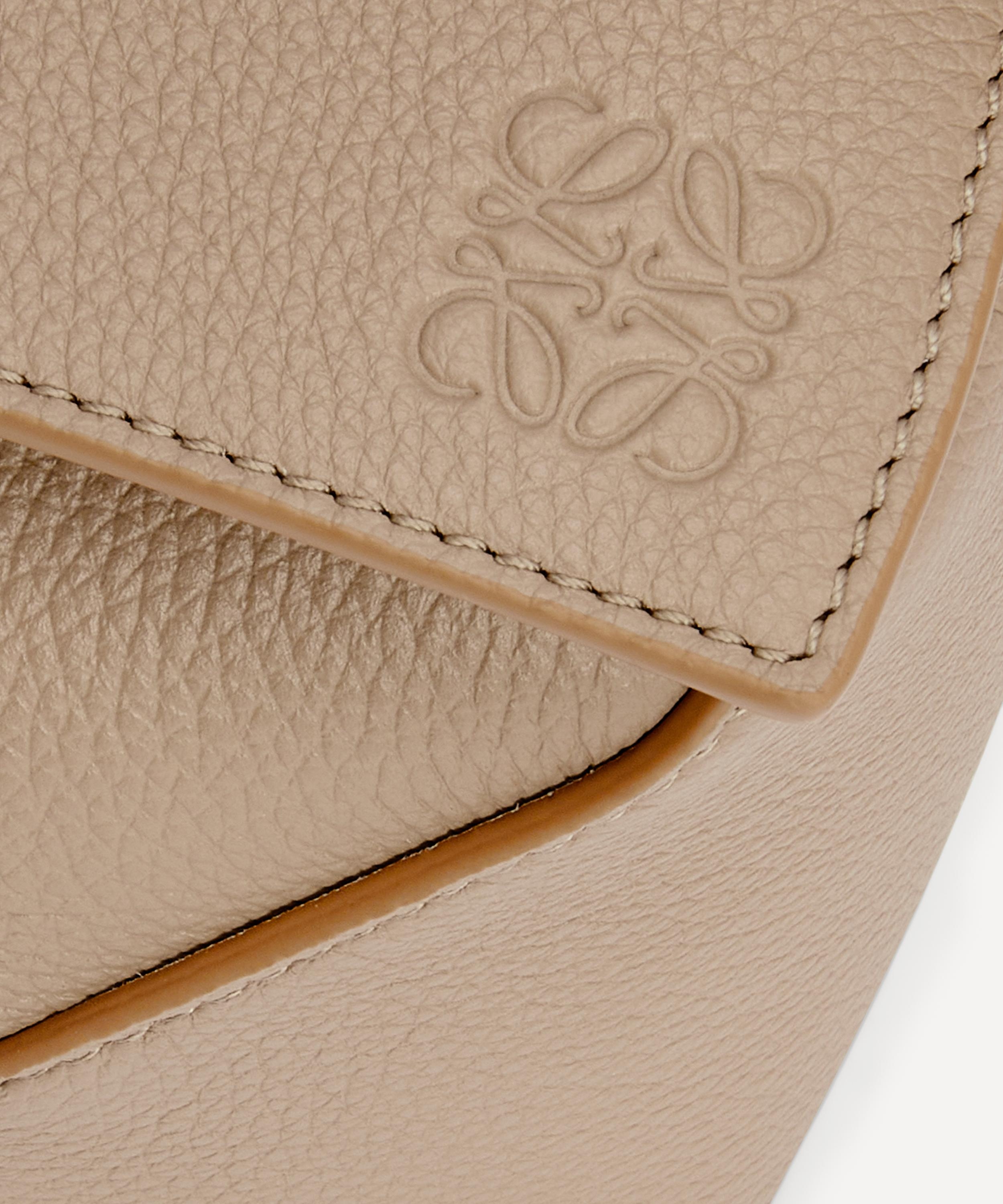 Small Puzzle Edge Shoulder Bag - 6