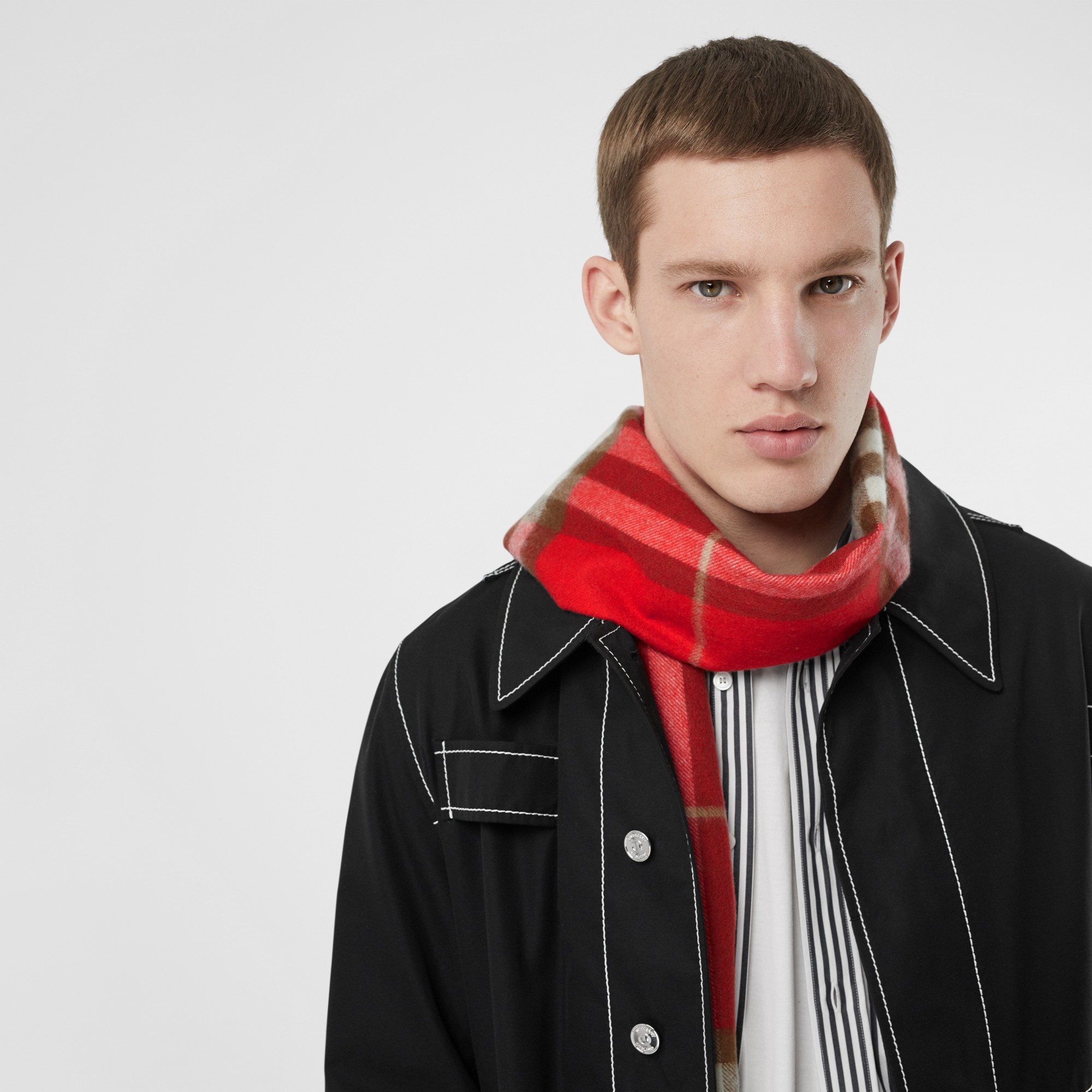 The Classic Check Cashmere Scarf - 3