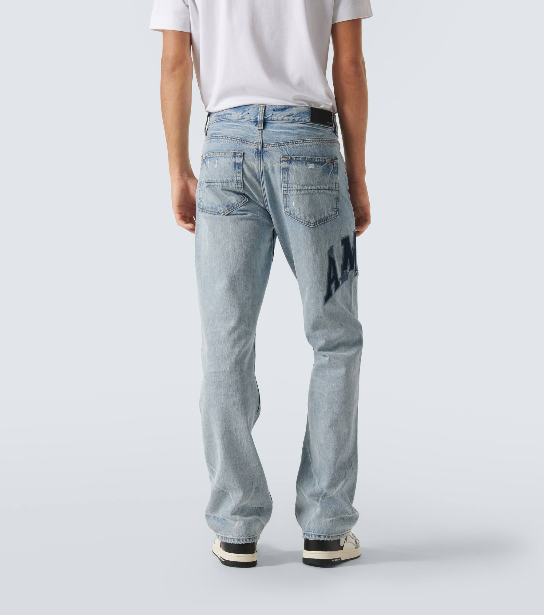 Logo distressed straight jeans - 4