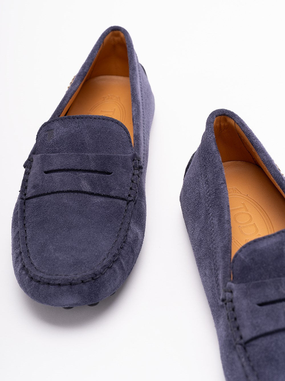 Tod's Women `Gommino` Driving Shoes In Suede - 5