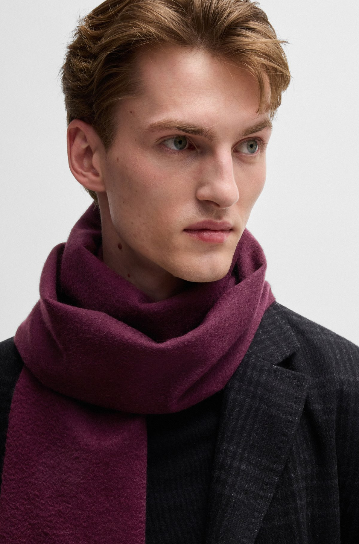ITALIAN-CASHMERE SCARF WITH FRINGING AND EMBROIDERED LOGO - 3