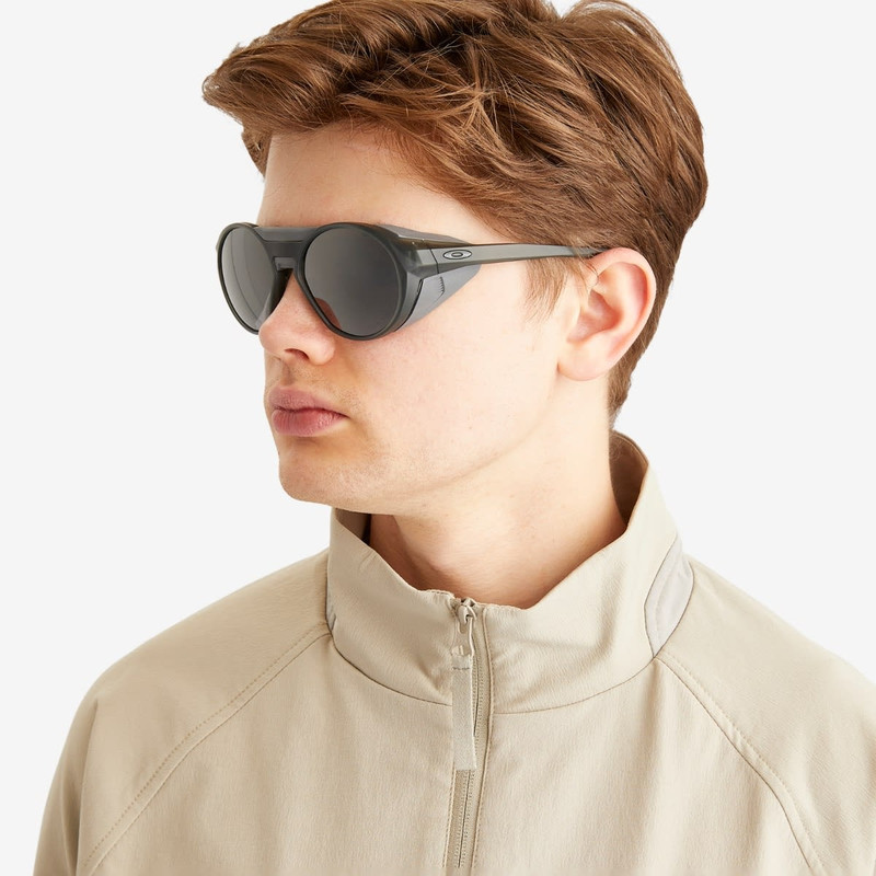 OAKLEY Oakley Latitude Clifden Sunglasses outlook