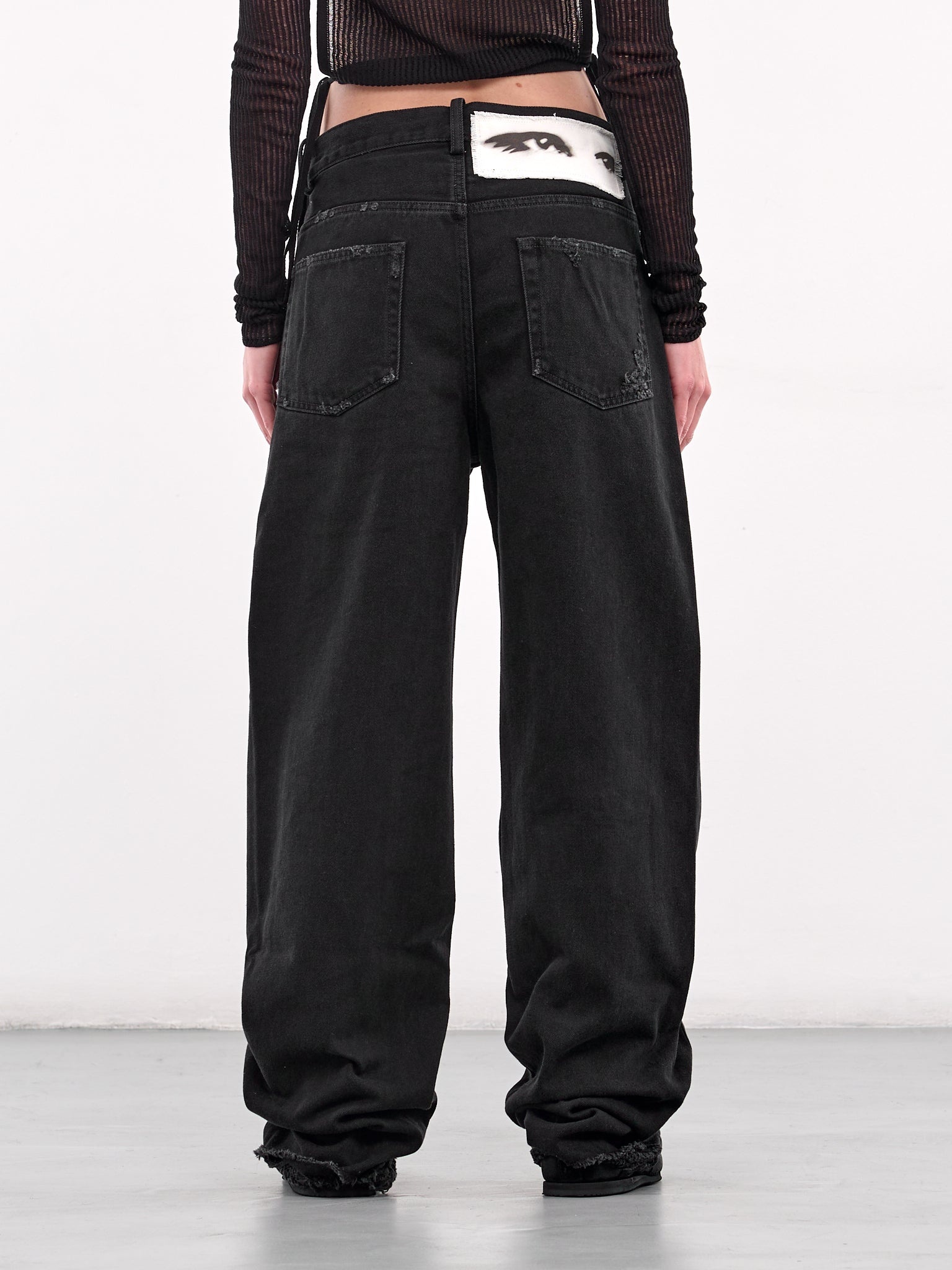 Distressed Graphic Patch Jeans - 3
