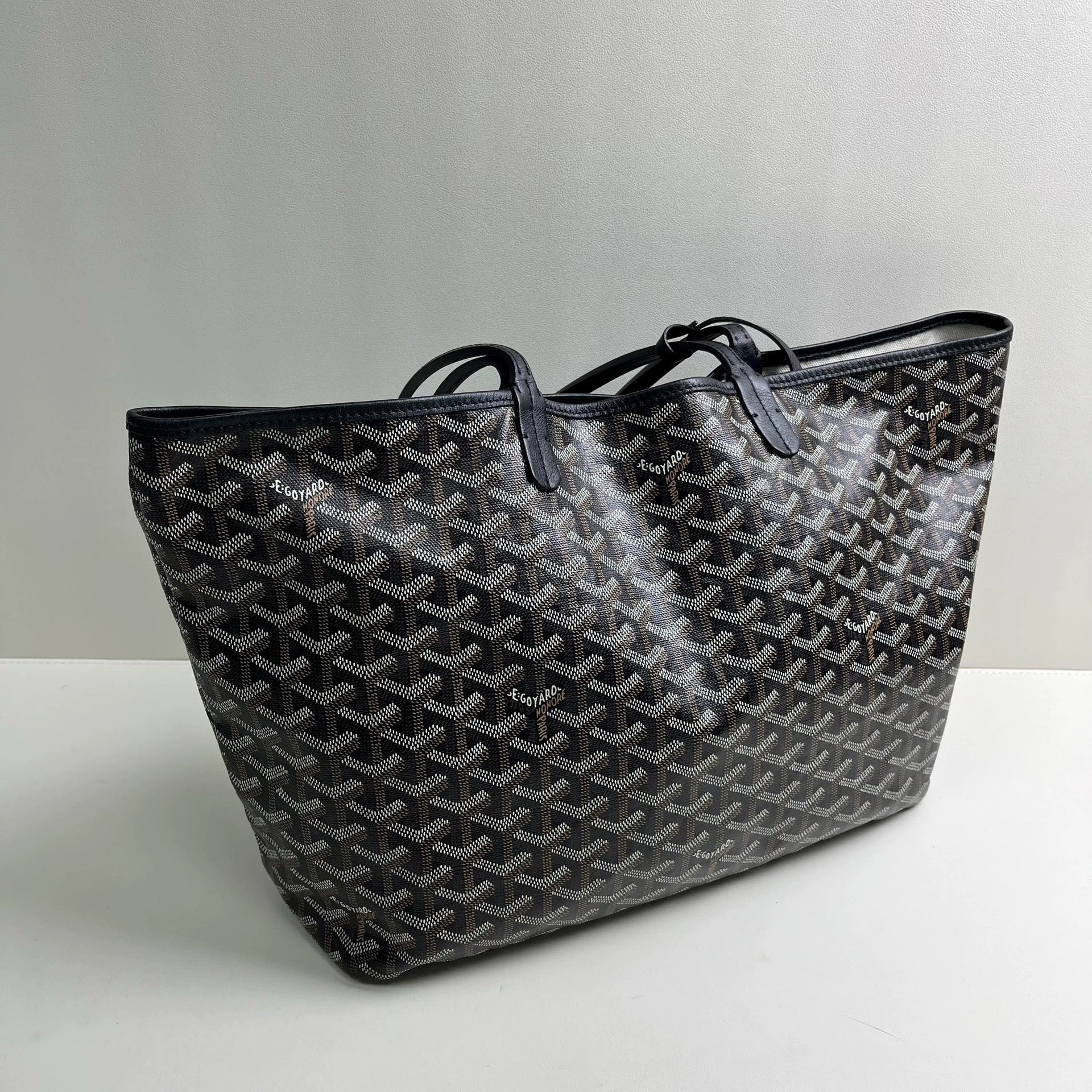 goyard tote - Goyard Tote Women Pre-Loved Bag Very Good Condition - 5