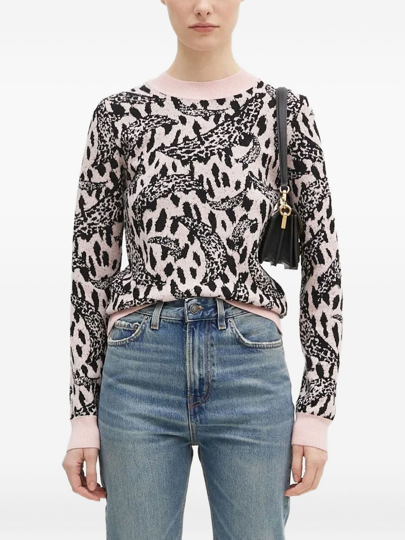 leopard-jacquard 승무원 목 스웨터 1