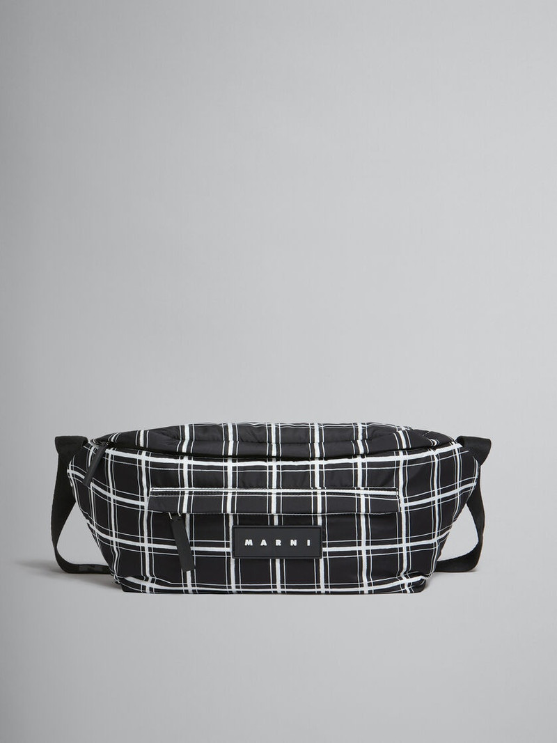 BLACK CHECKED PUFF BELT BAG 1